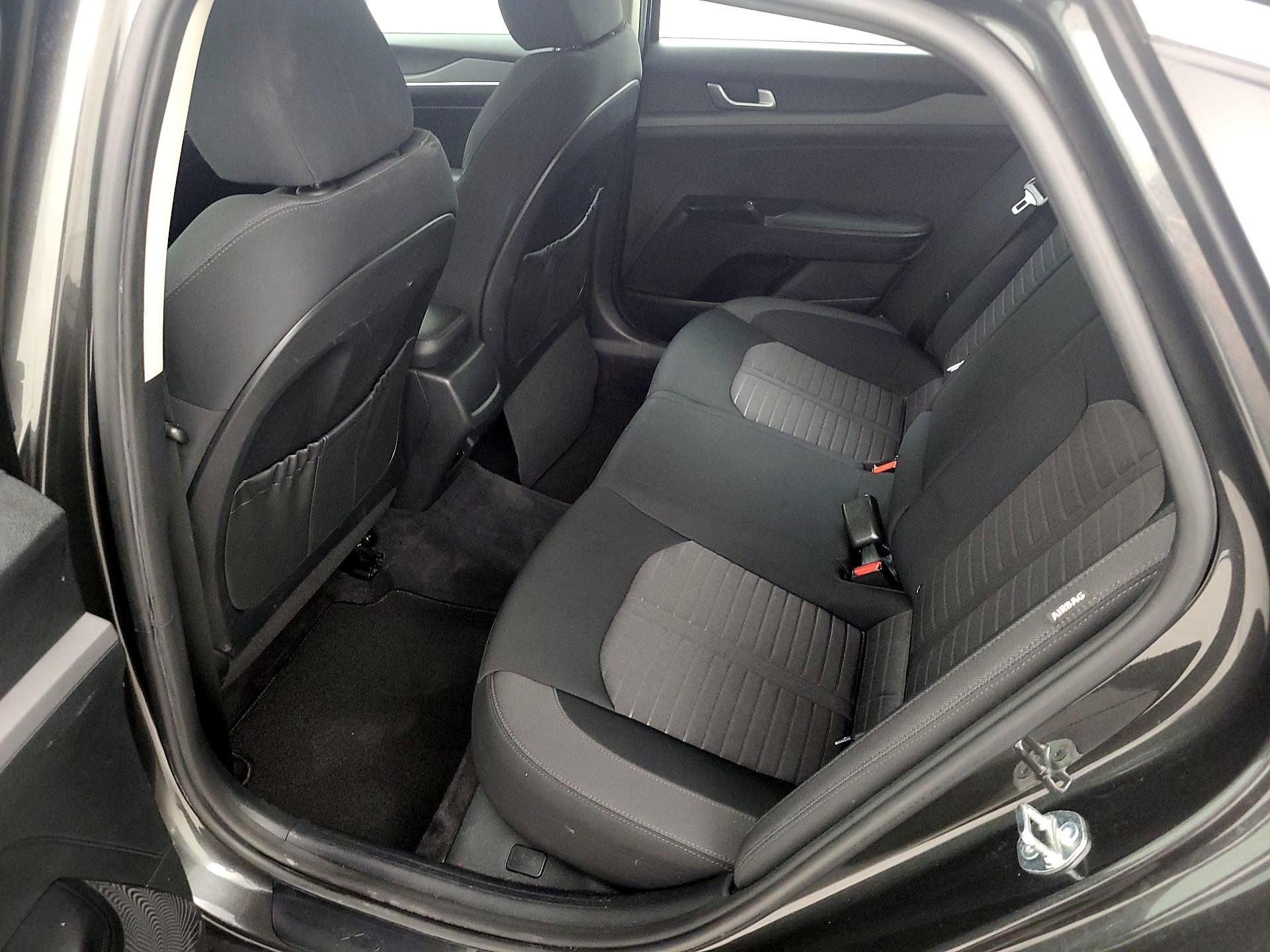 Thumbnail: 2025 Kia K5 - 19