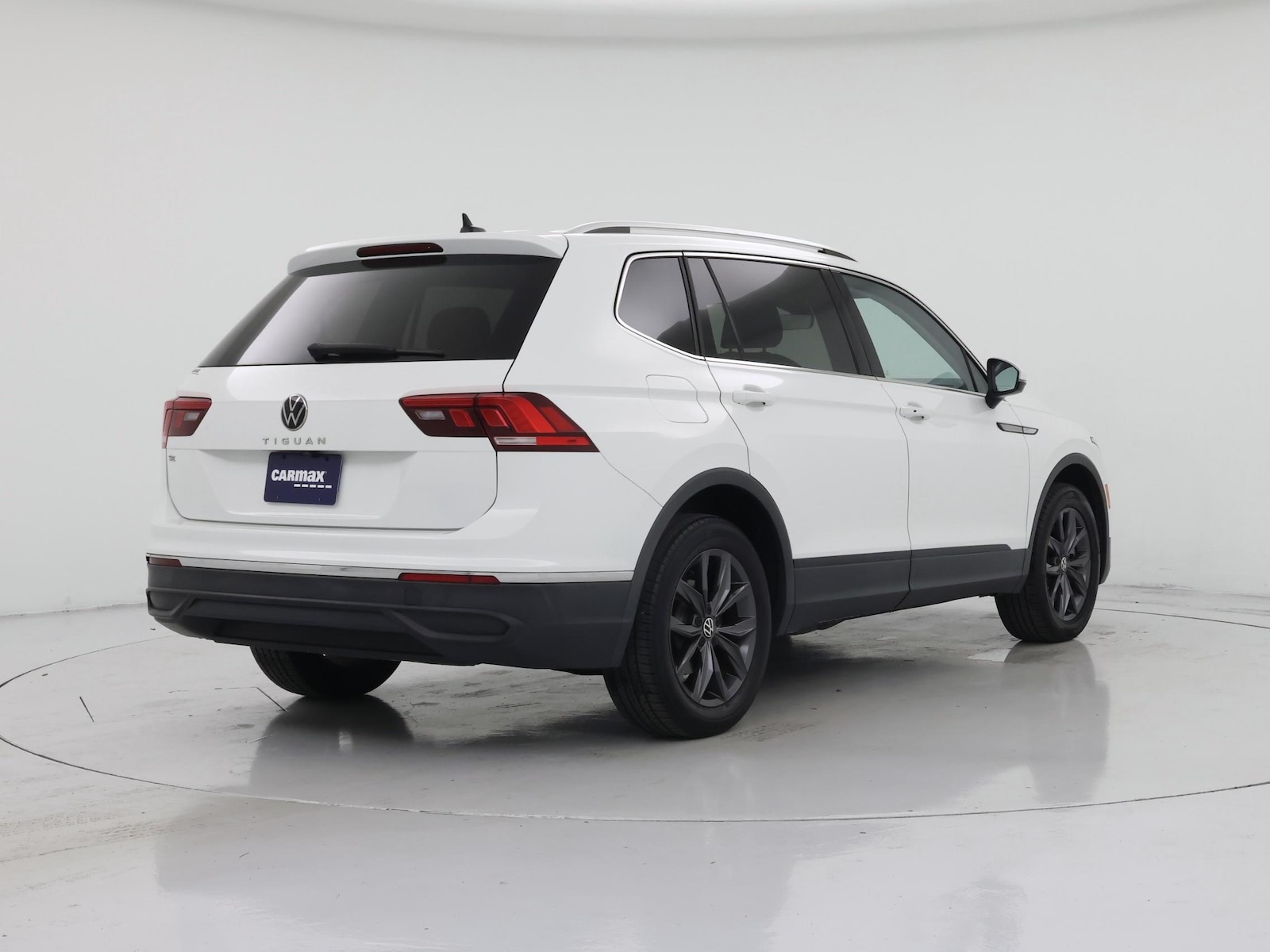 2022 Volkswagen Tiguan SE - Photo 9