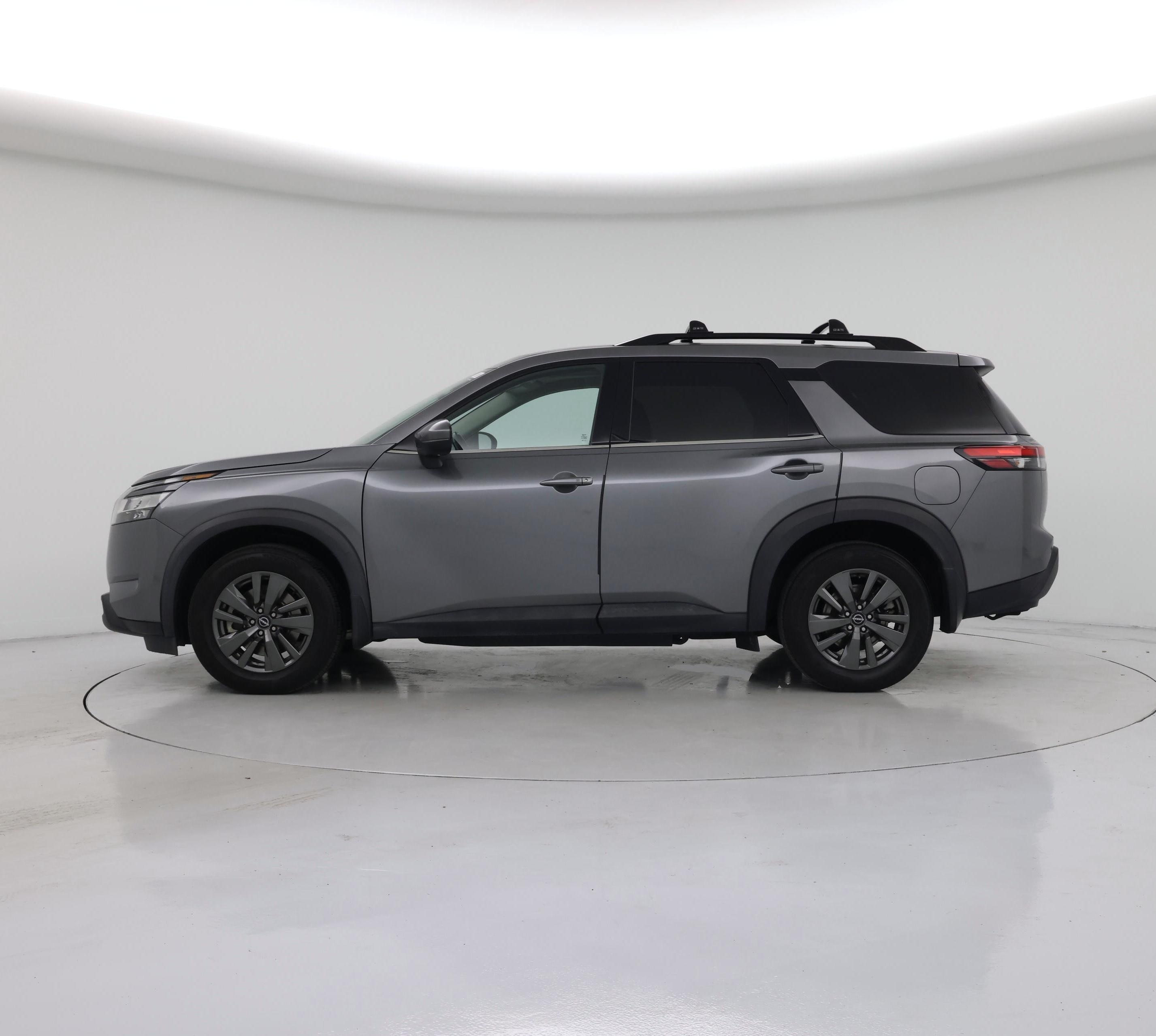 Thumbnail: 2022 Nissan Pathfinder - 3