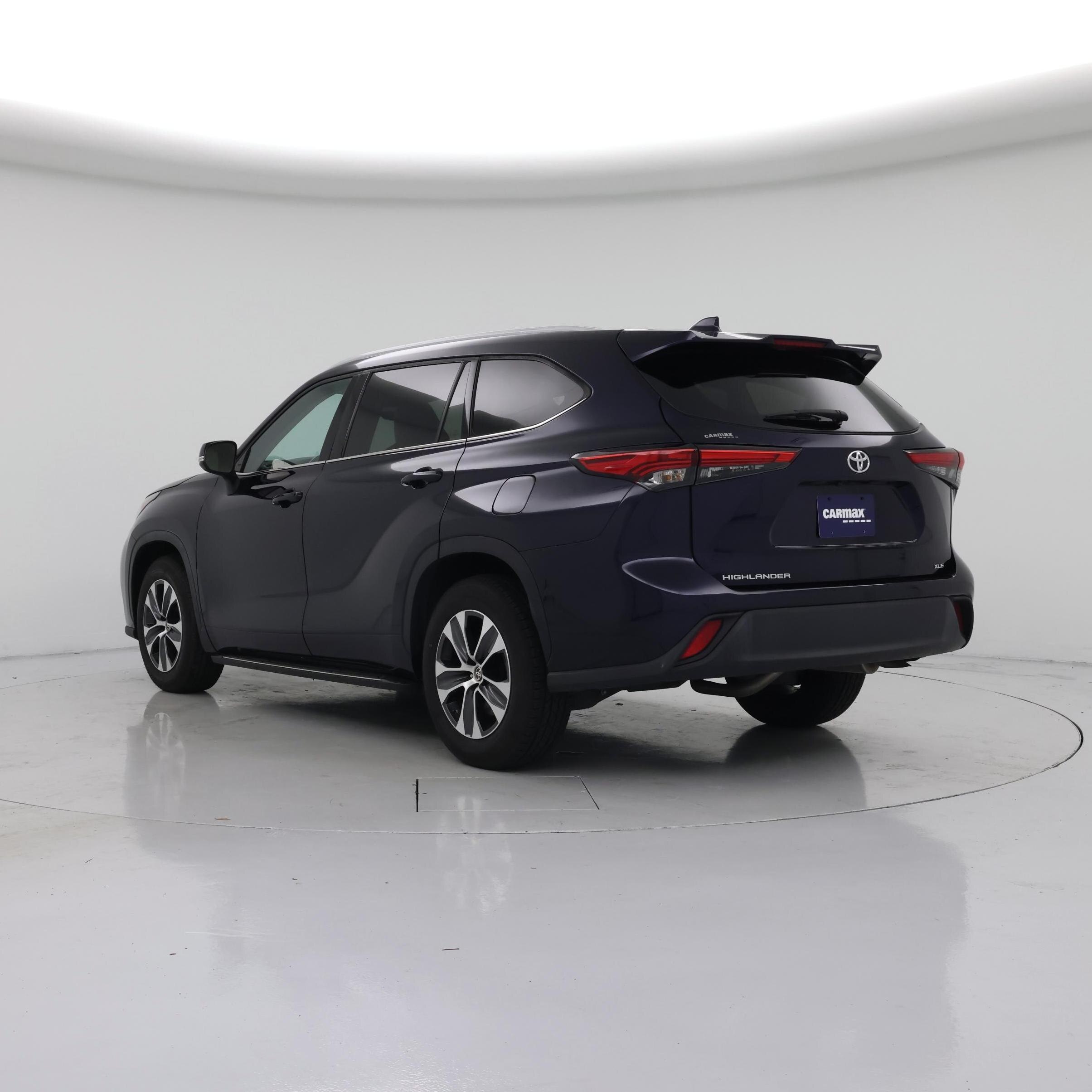 Thumbnail: 2022 Toyota Highlander - 2