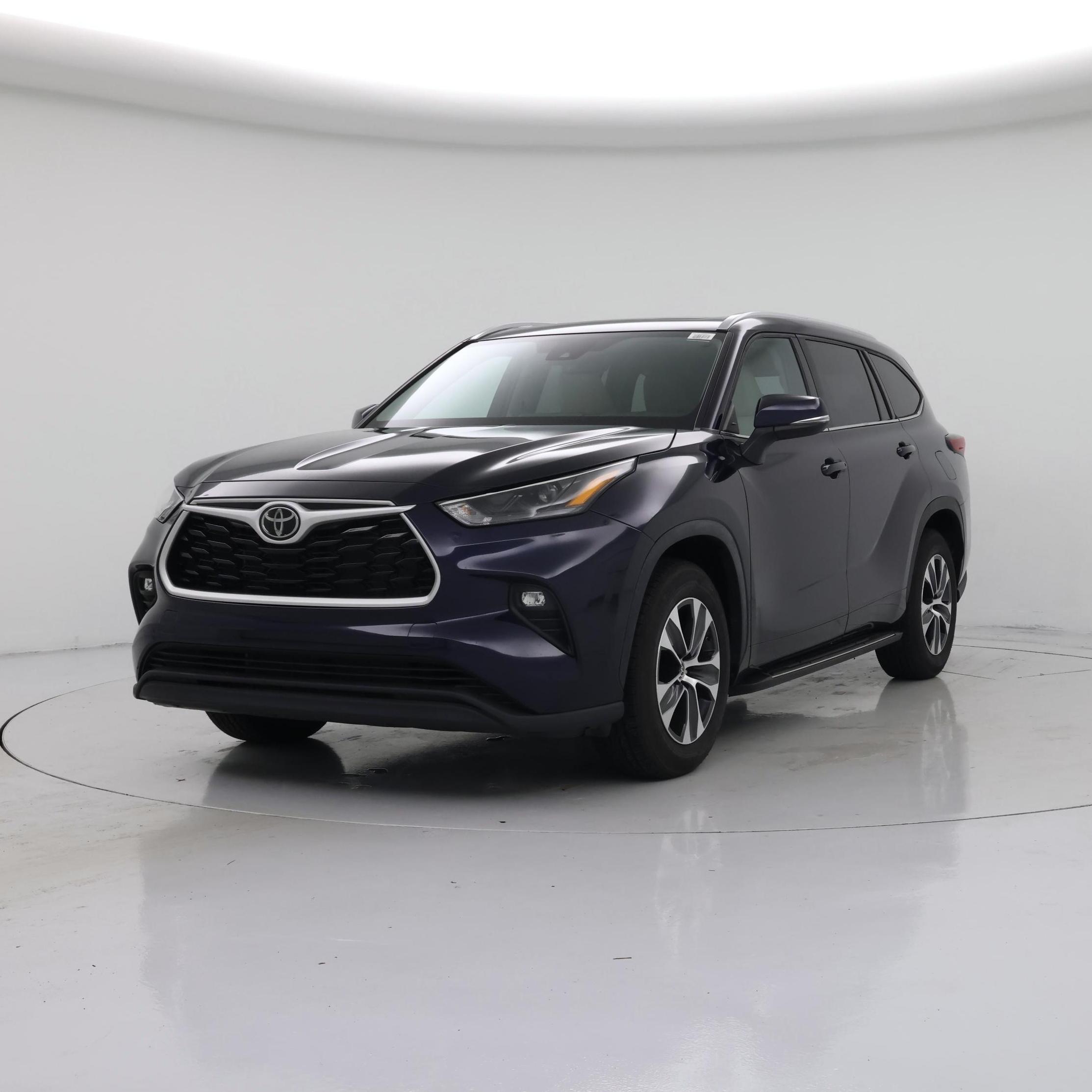 Thumbnail: 2022 Toyota Highlander - 4