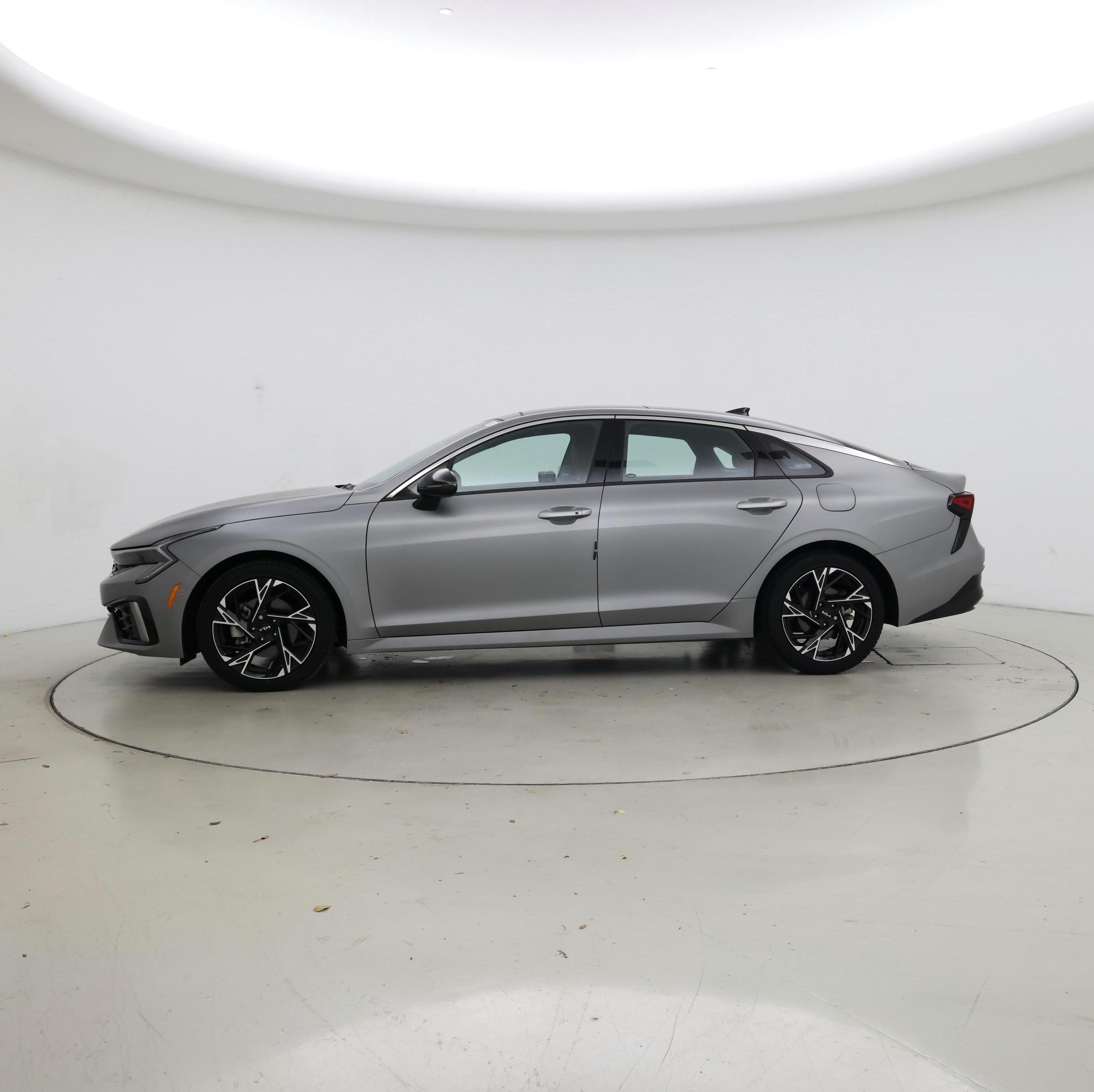Thumbnail: 2025 Kia K5 - 3