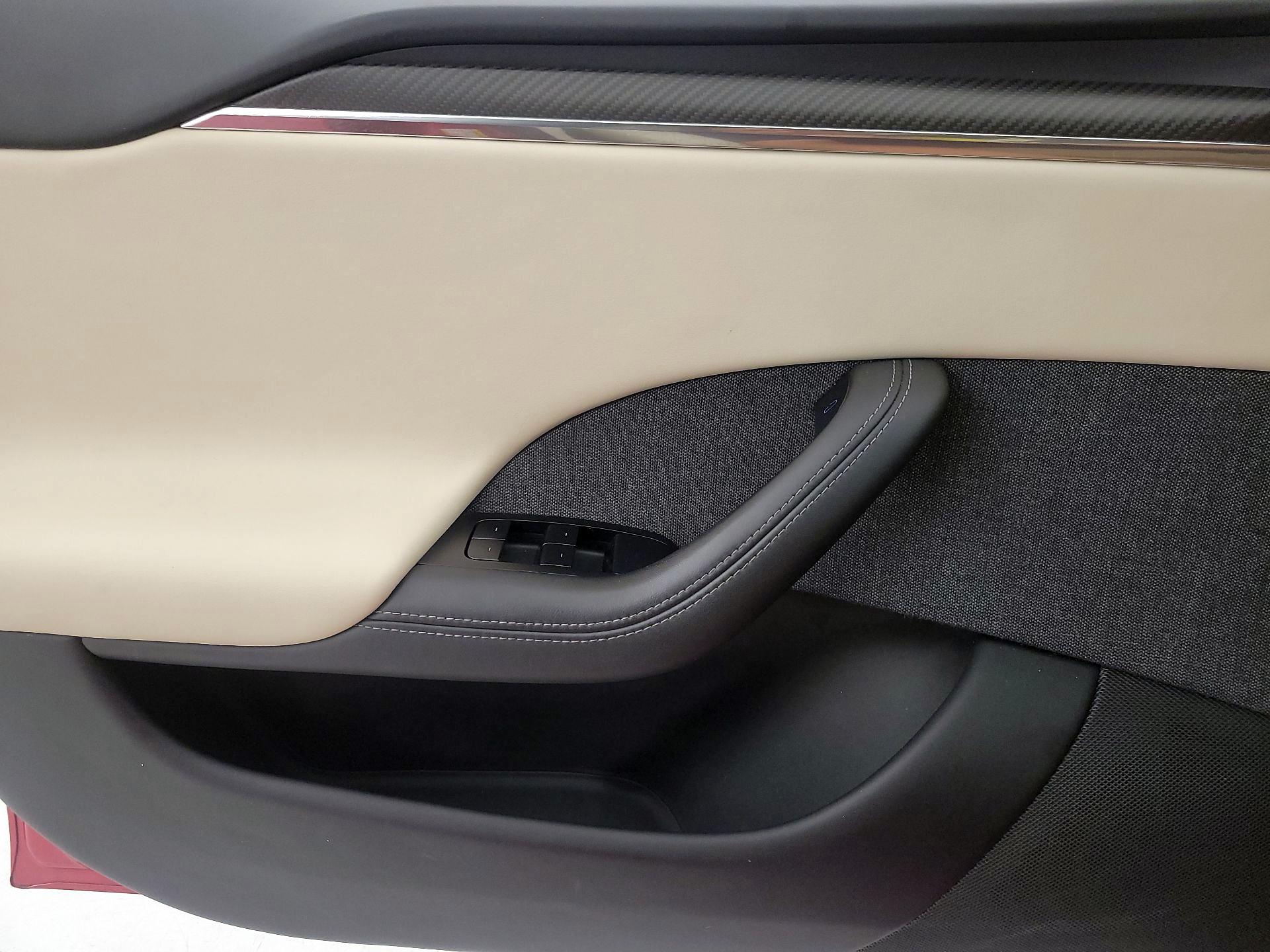 Thumbnail: 2022 Tesla Model S - 12