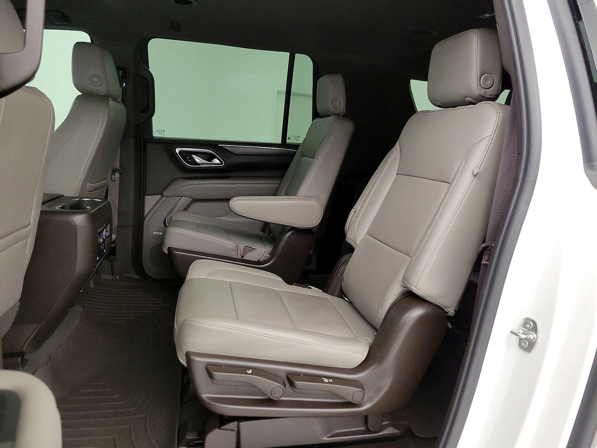 Thumbnail: 2022 Chevrolet Suburban - 19