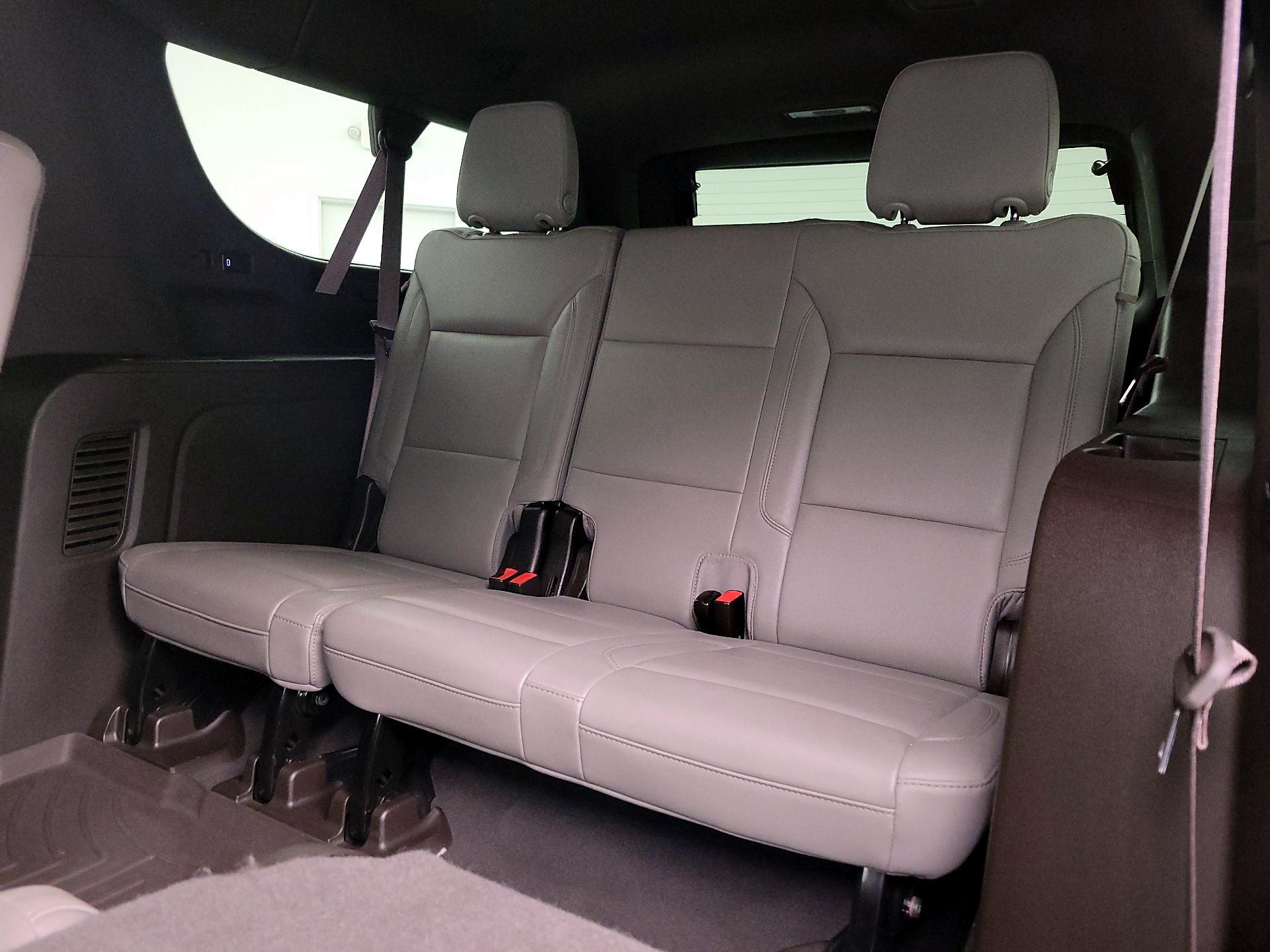 Thumbnail: 2022 Chevrolet Suburban - 20