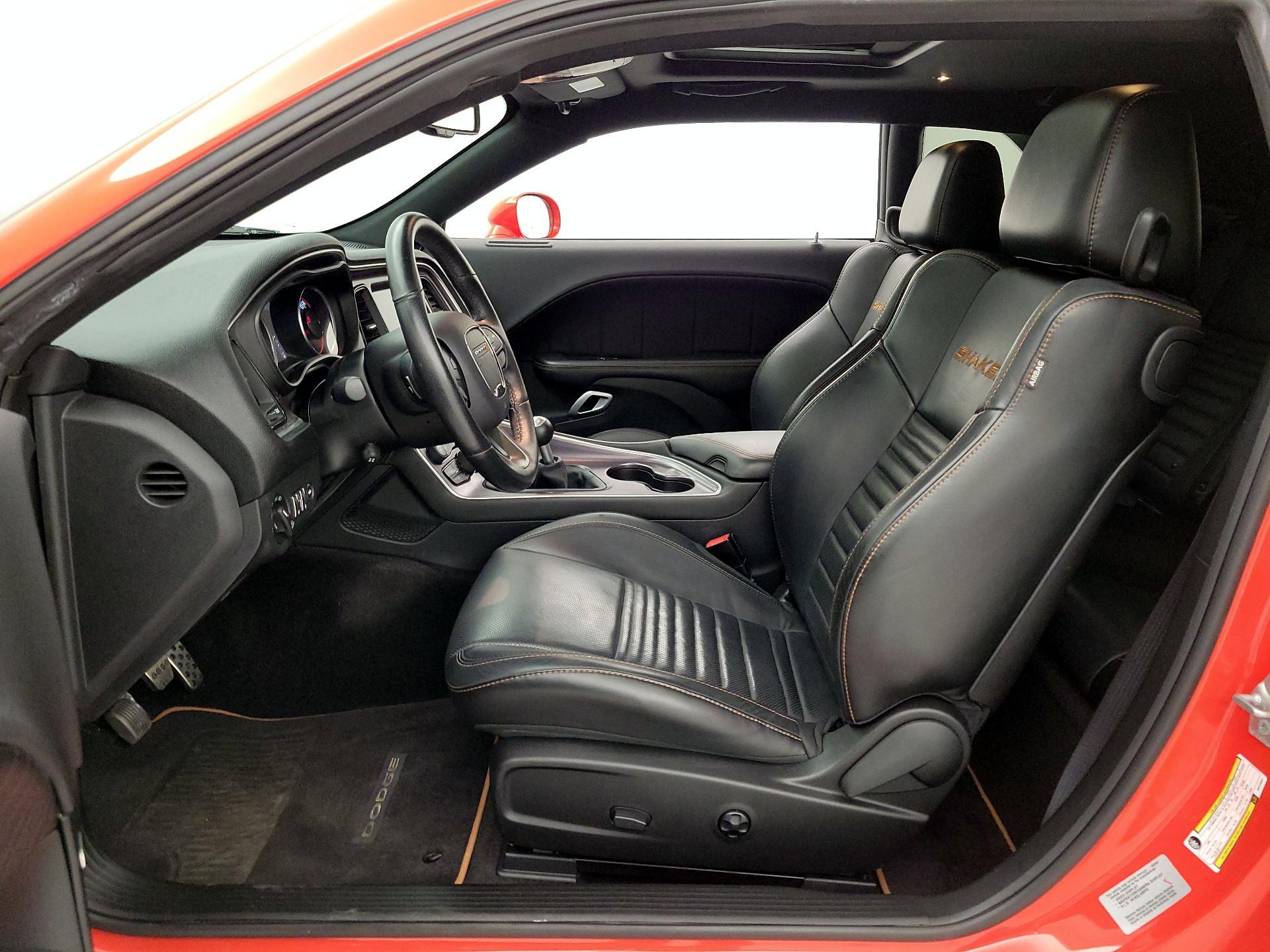 Thumbnail: 2016 Dodge Challenger - 11