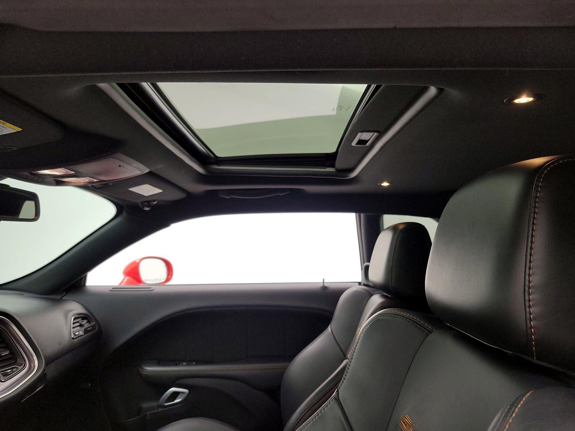 Thumbnail: 2016 Dodge Challenger - 18