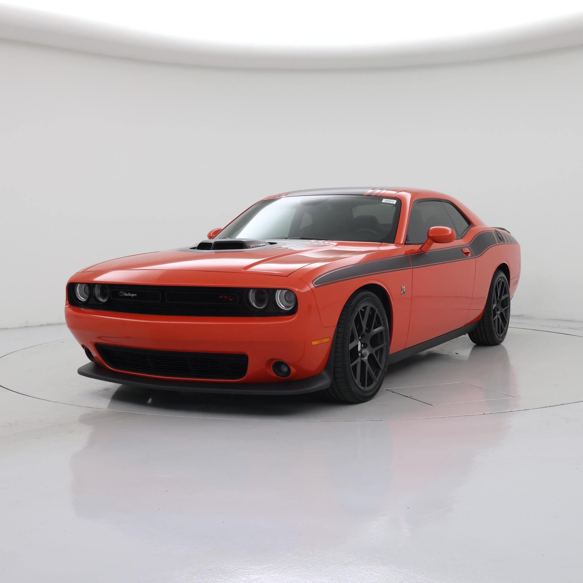 Thumbnail: 2016 Dodge Challenger - 4