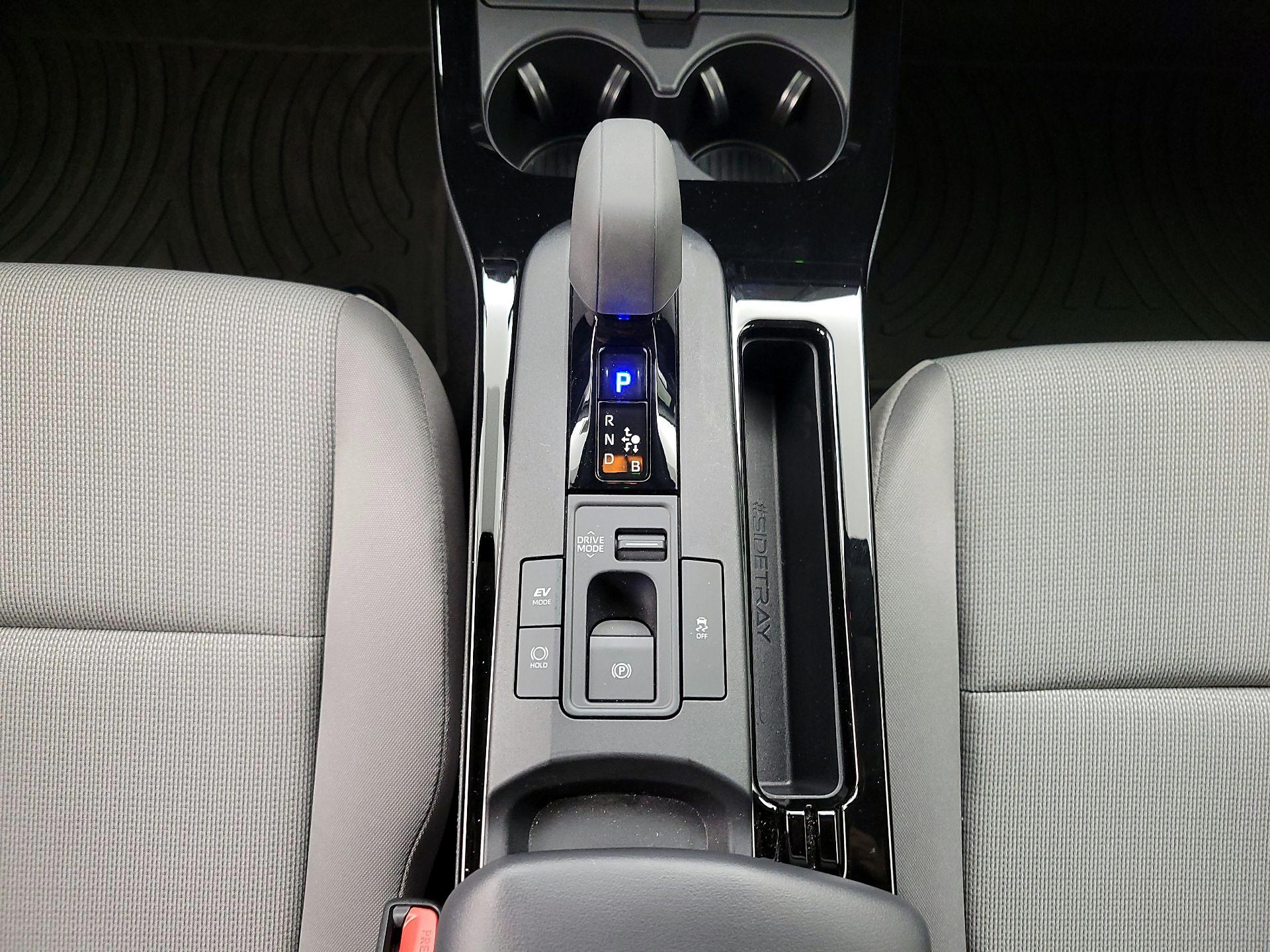 Thumbnail: 2024 Toyota Prius - 17
