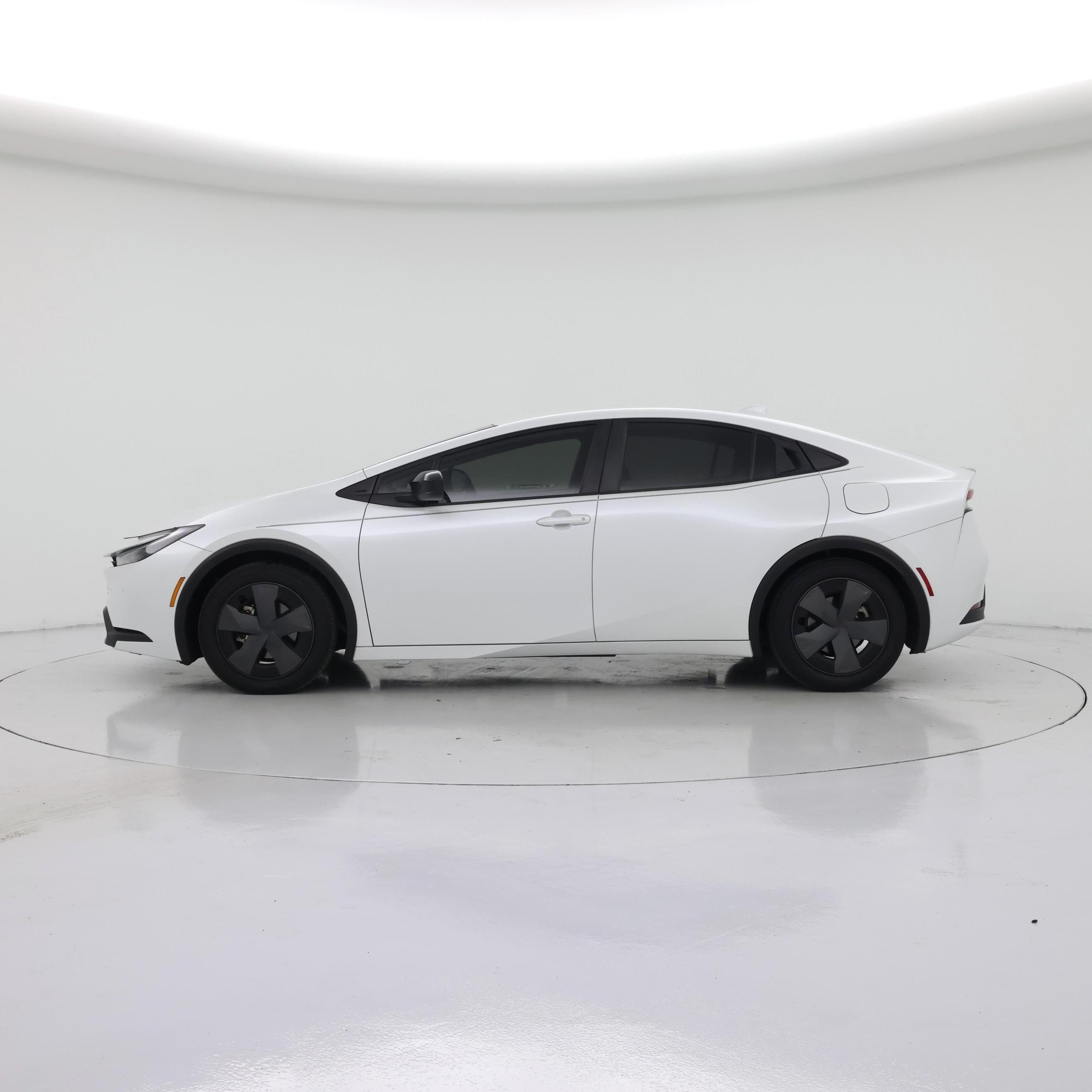 Thumbnail: 2024 Toyota Prius - 3