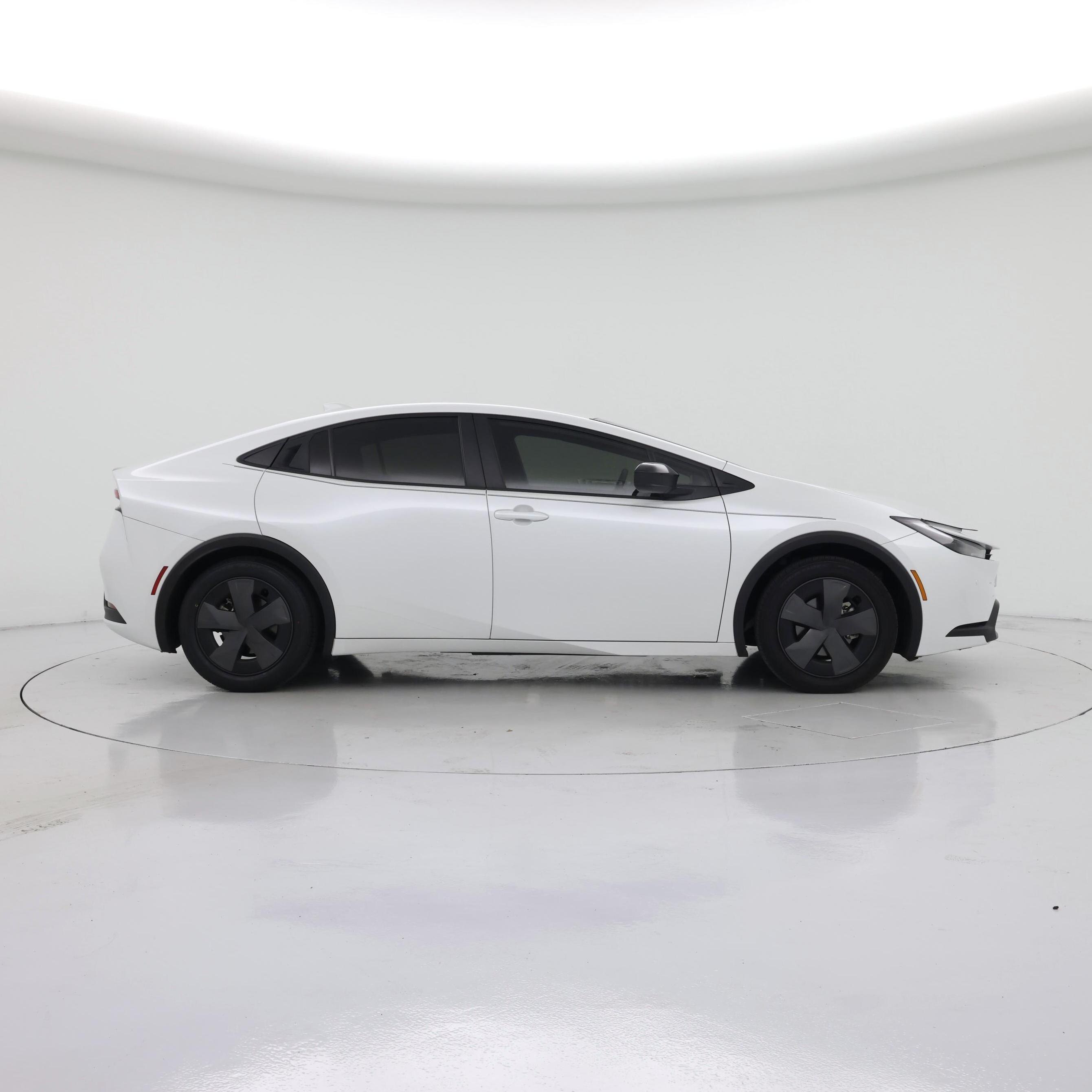Thumbnail: 2024 Toyota Prius - 7