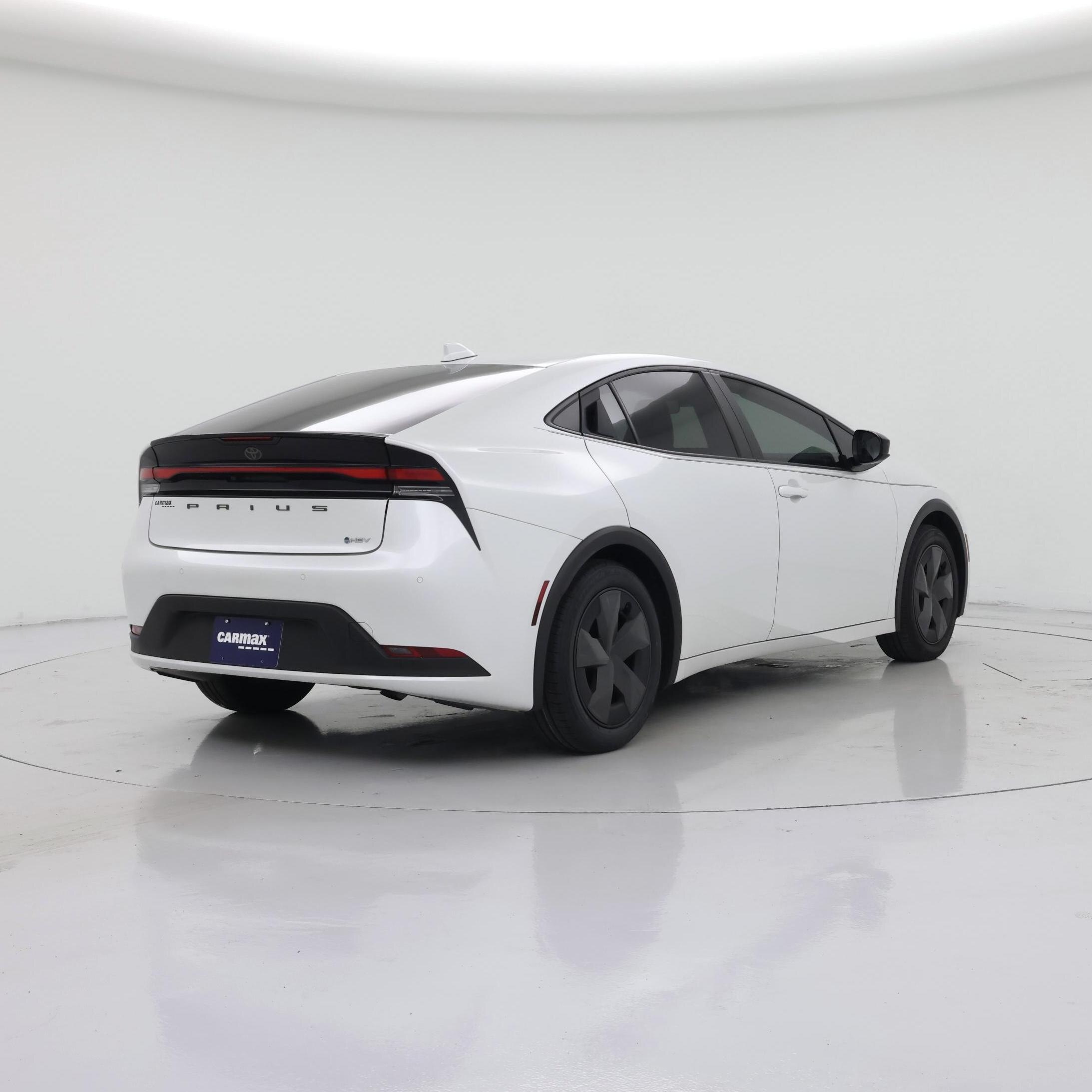 Thumbnail: 2024 Toyota Prius - 8