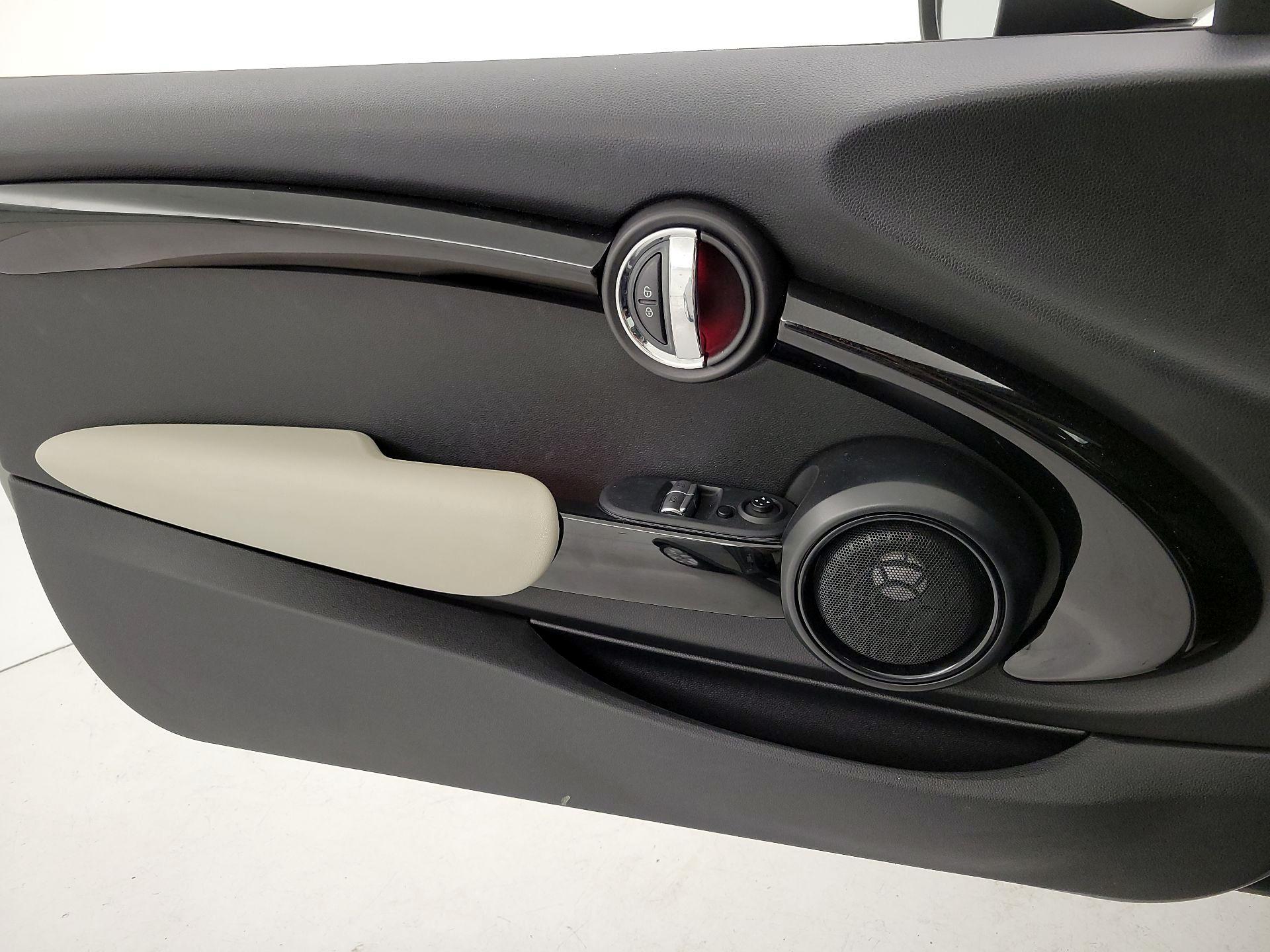Thumbnail: 2020 MINI Cooper Hardtop - 12