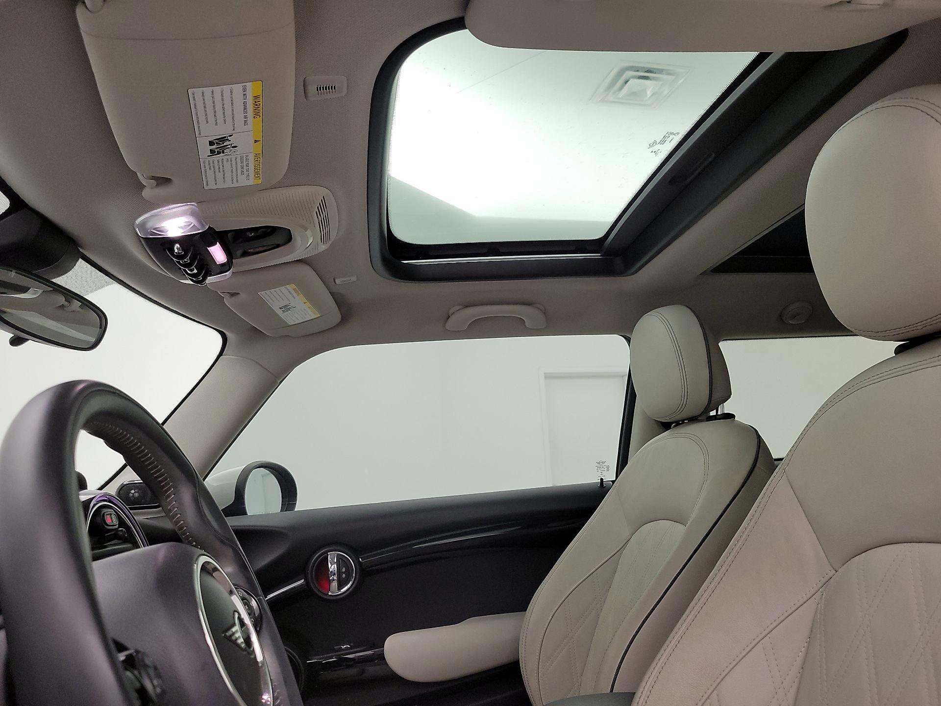 Thumbnail: 2020 MINI Cooper Hardtop - 19