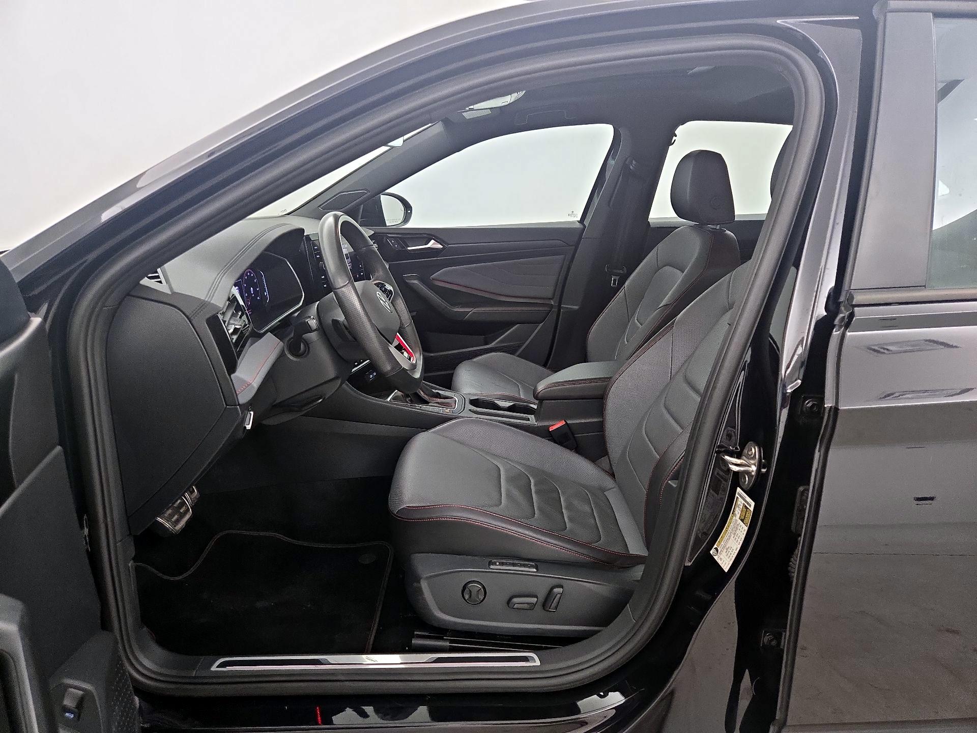 Thumbnail: 2025 Volkswagen Jetta - 11
