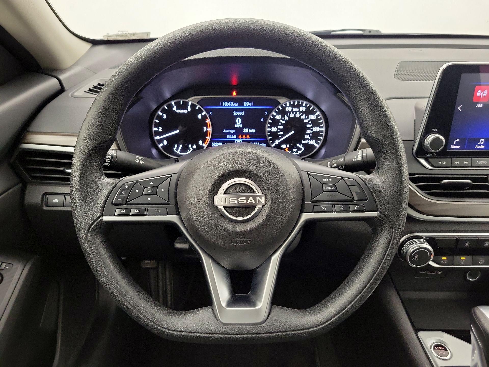 Thumbnail: 2024 Nissan Altima - 10