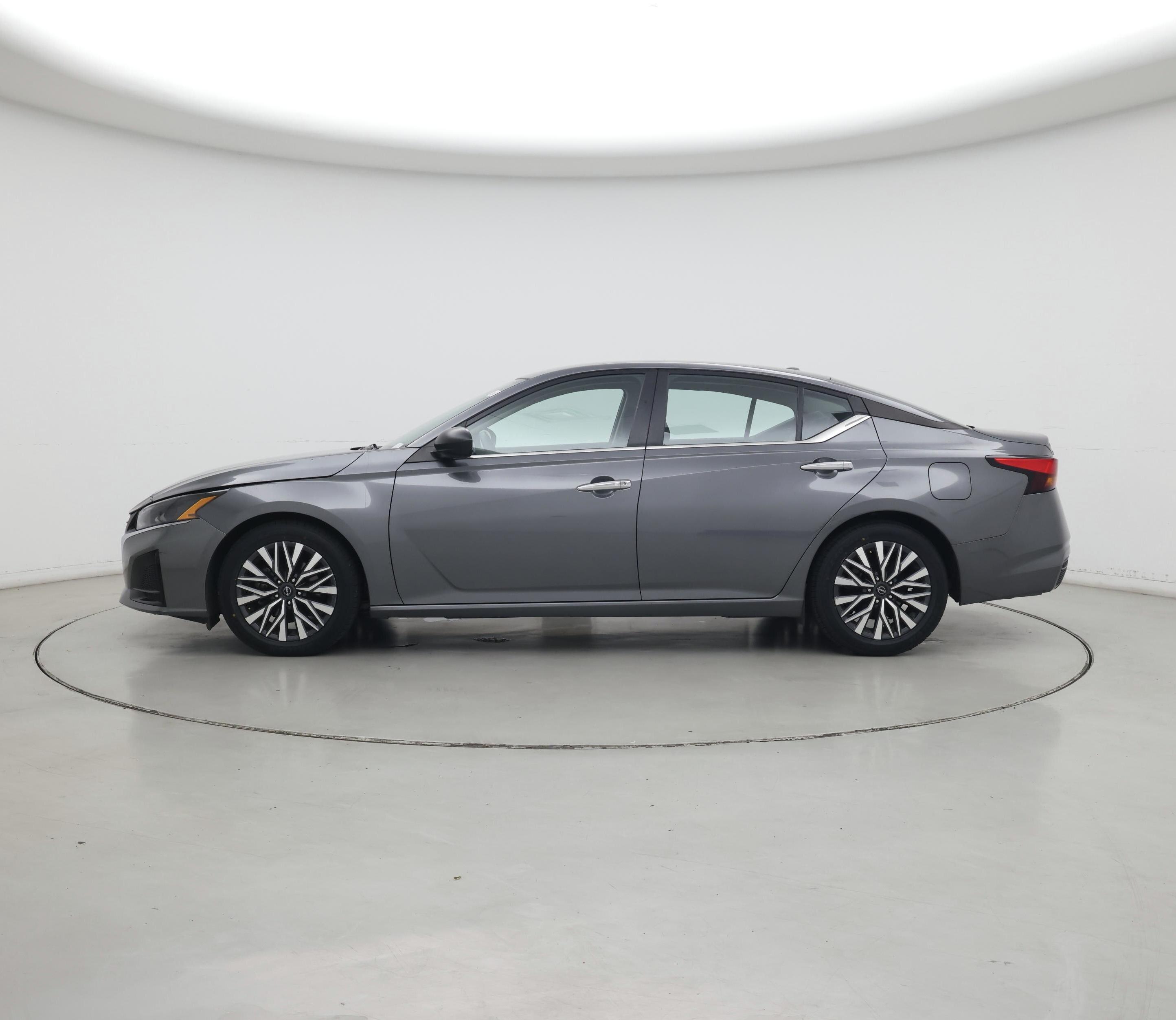 Thumbnail: 2024 Nissan Altima - 3