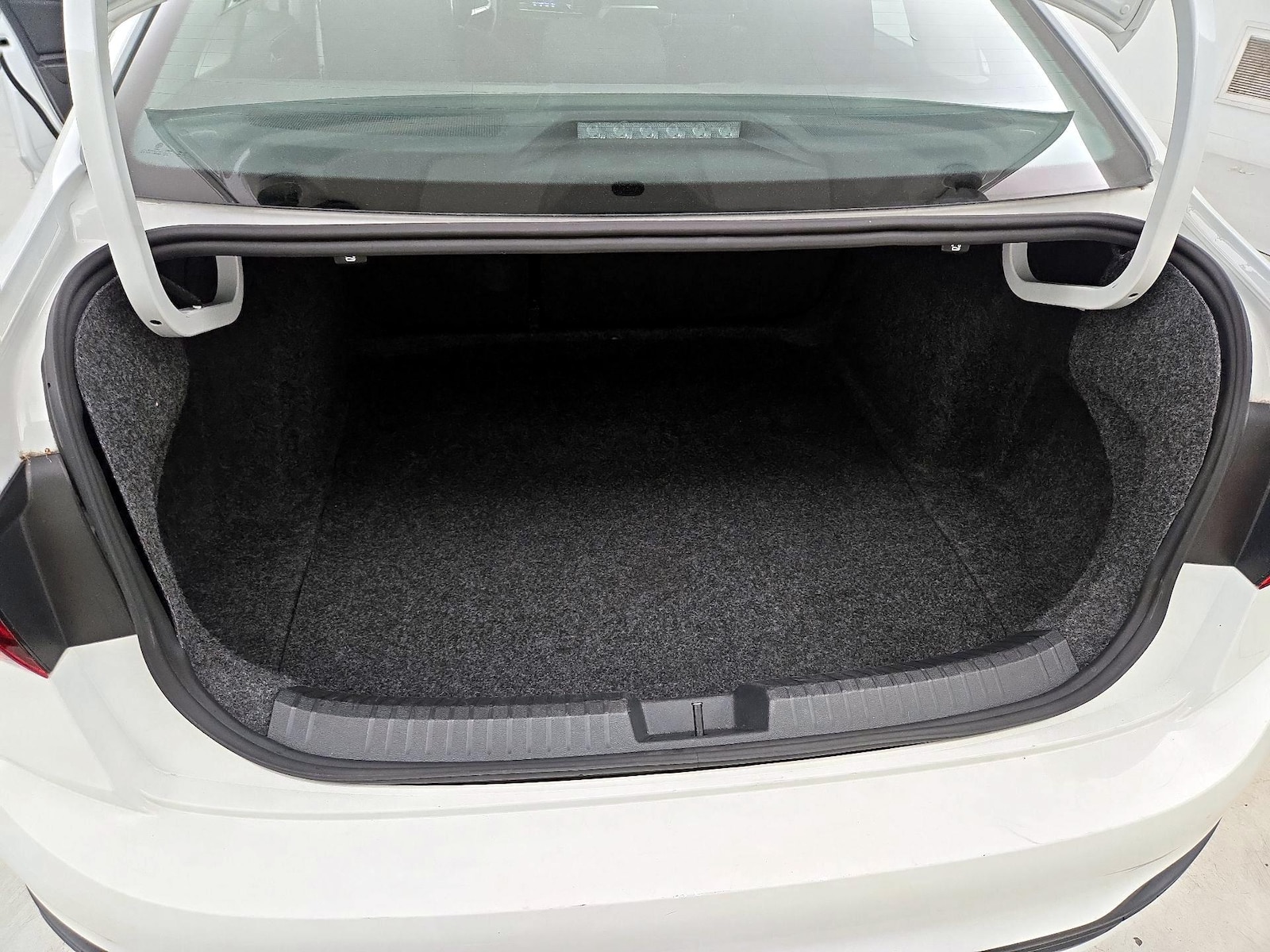 2024 Volkswagen Jetta S - Photo 21