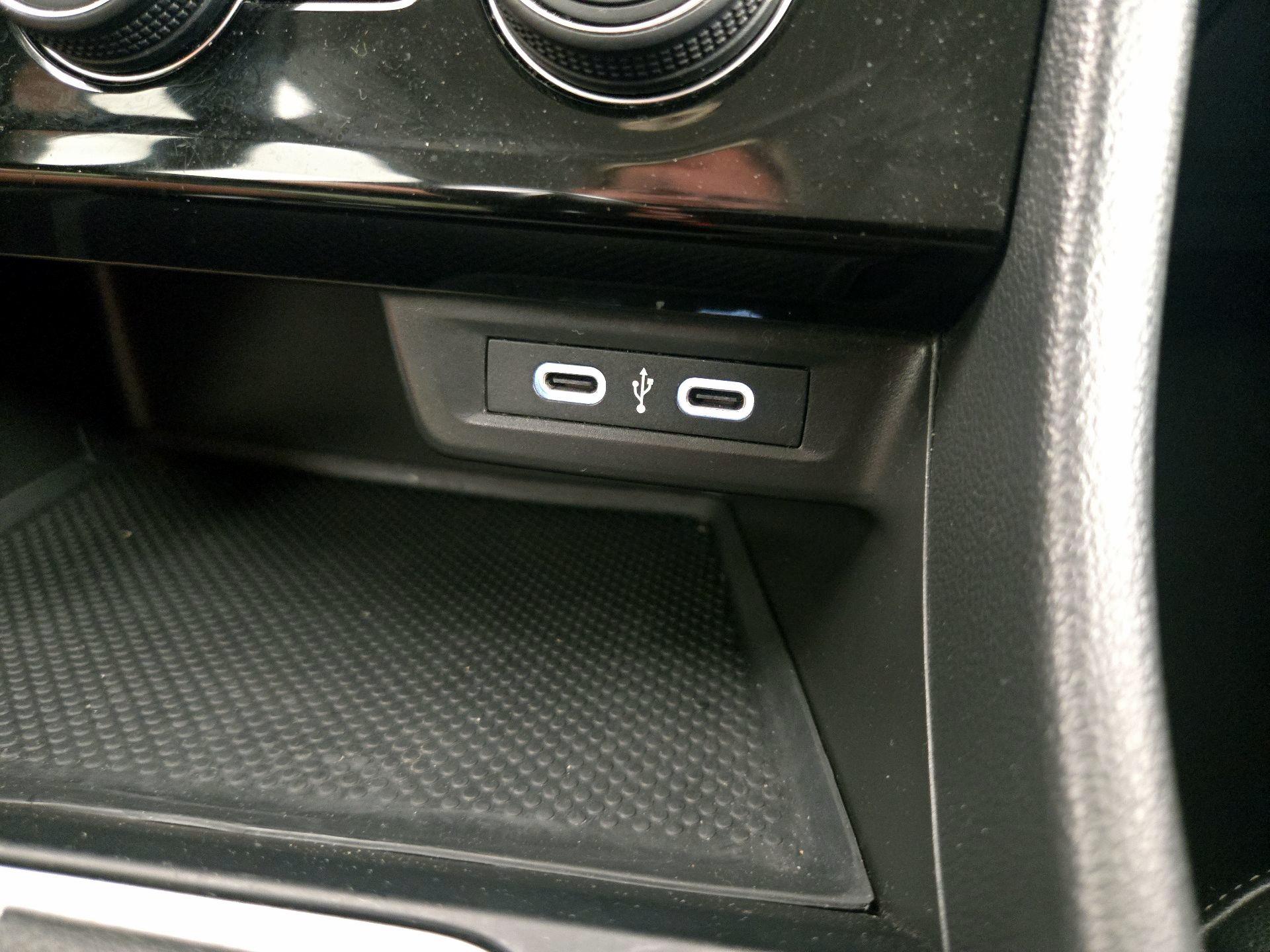 Thumbnail: 2024 Volkswagen Jetta - 18