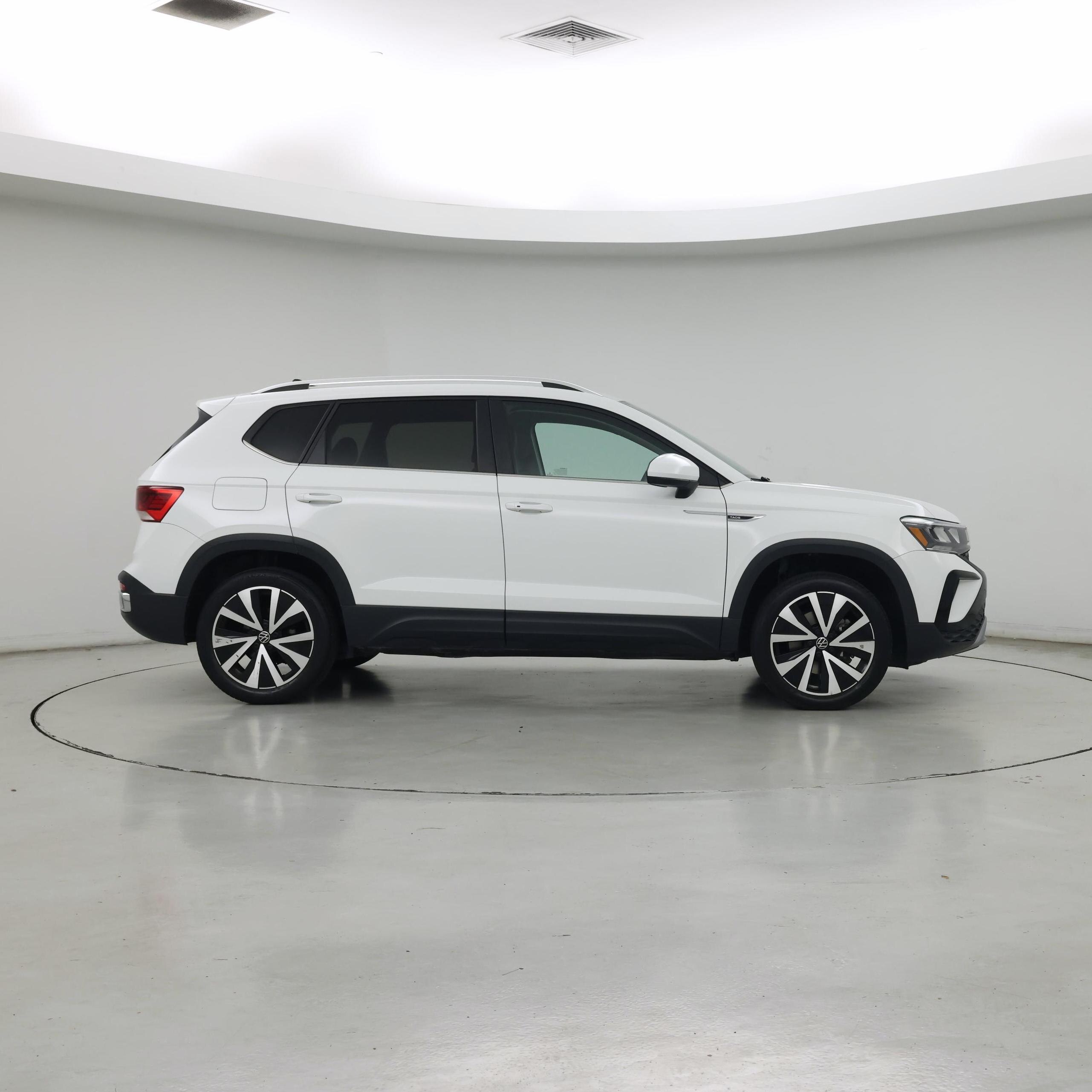 Thumbnail: 2024 Volkswagen Taos - 7