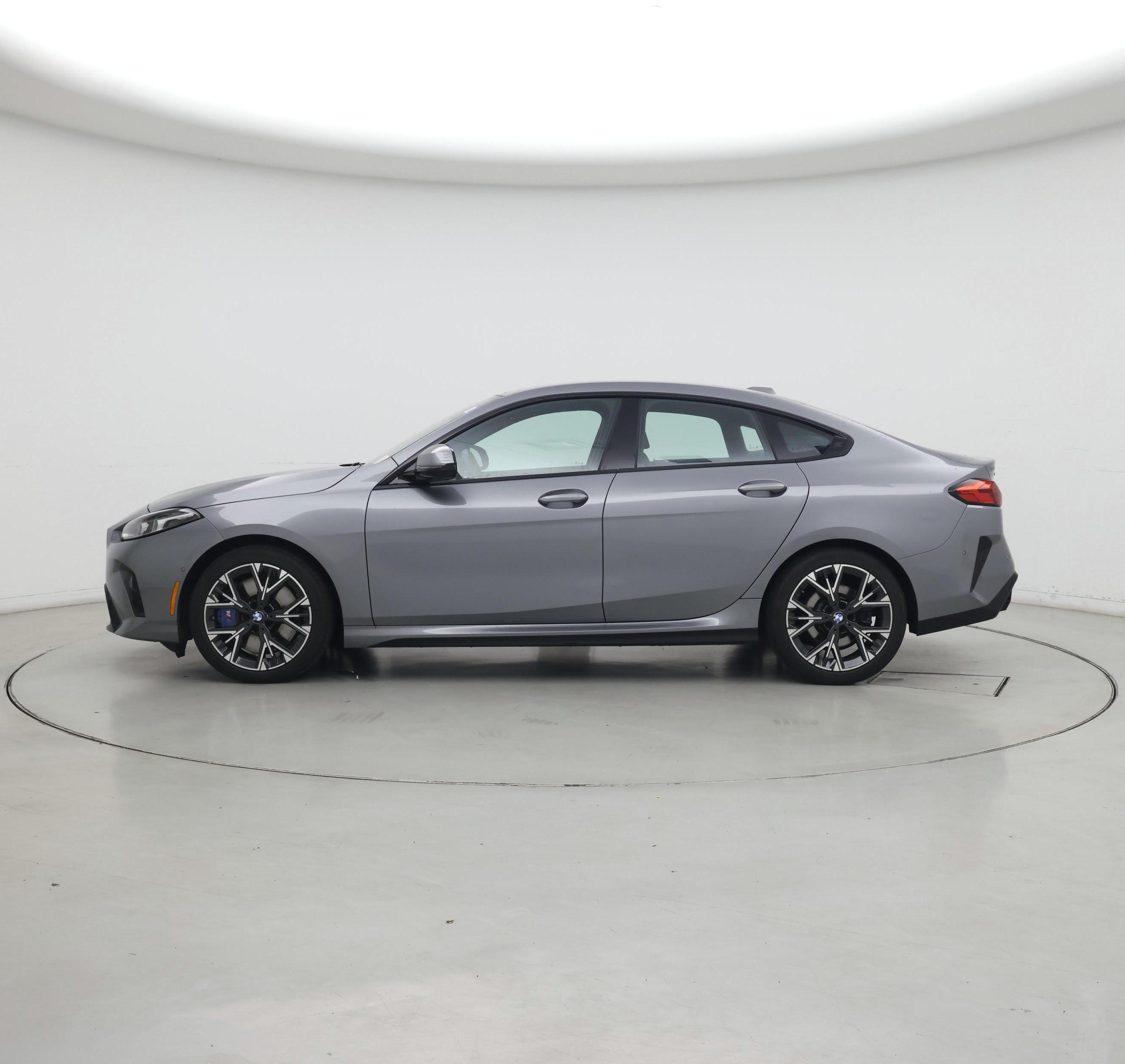 Thumbnail: 2025 BMW 2 Series - 3