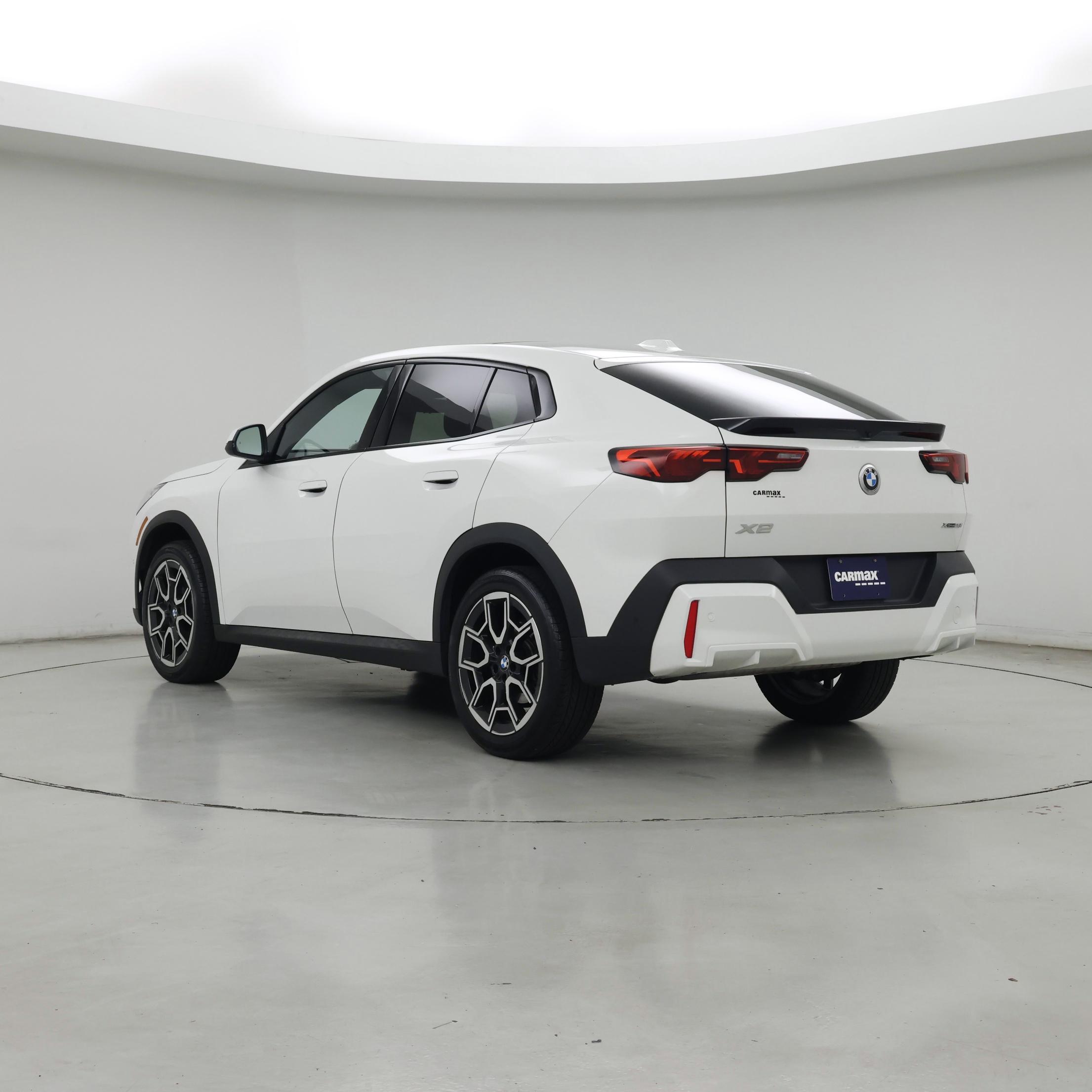 Thumbnail: 2025 BMW X2 - 2