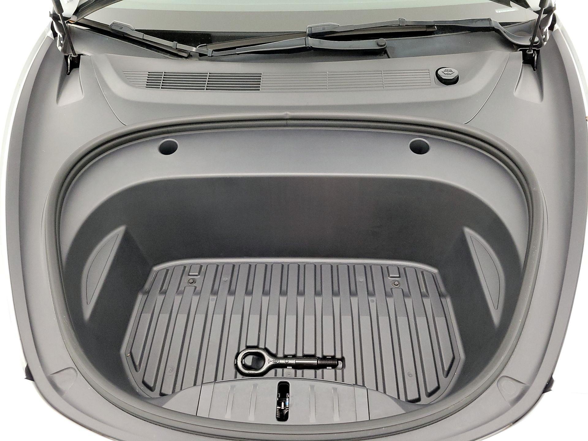 Thumbnail: 2023 Tesla Model 3 - 20