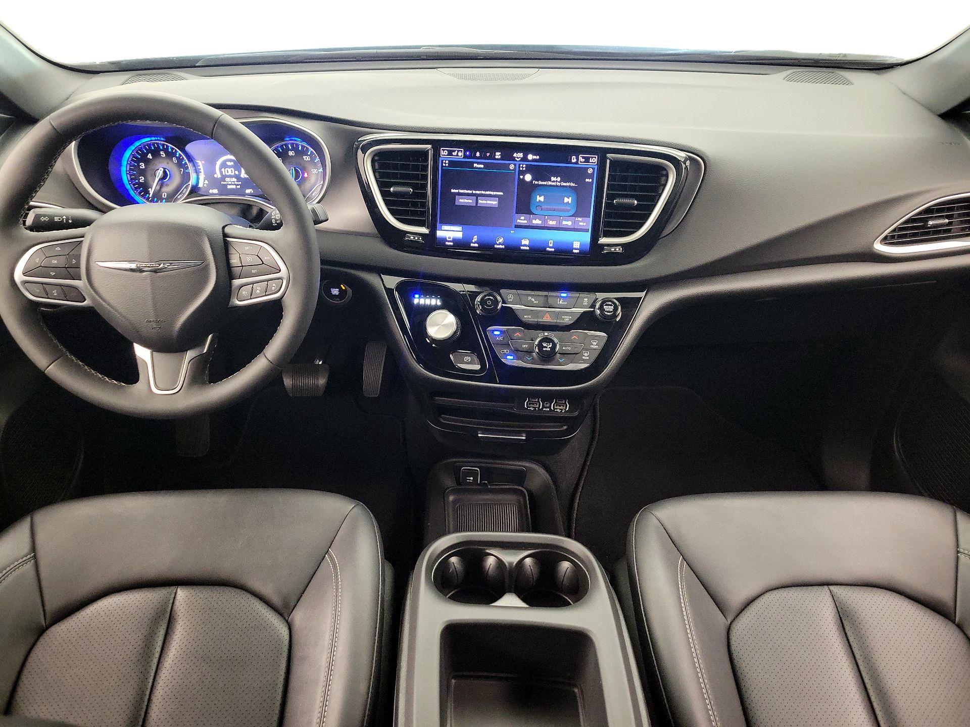 Thumbnail: 2025 Chrysler Pacifica - 9