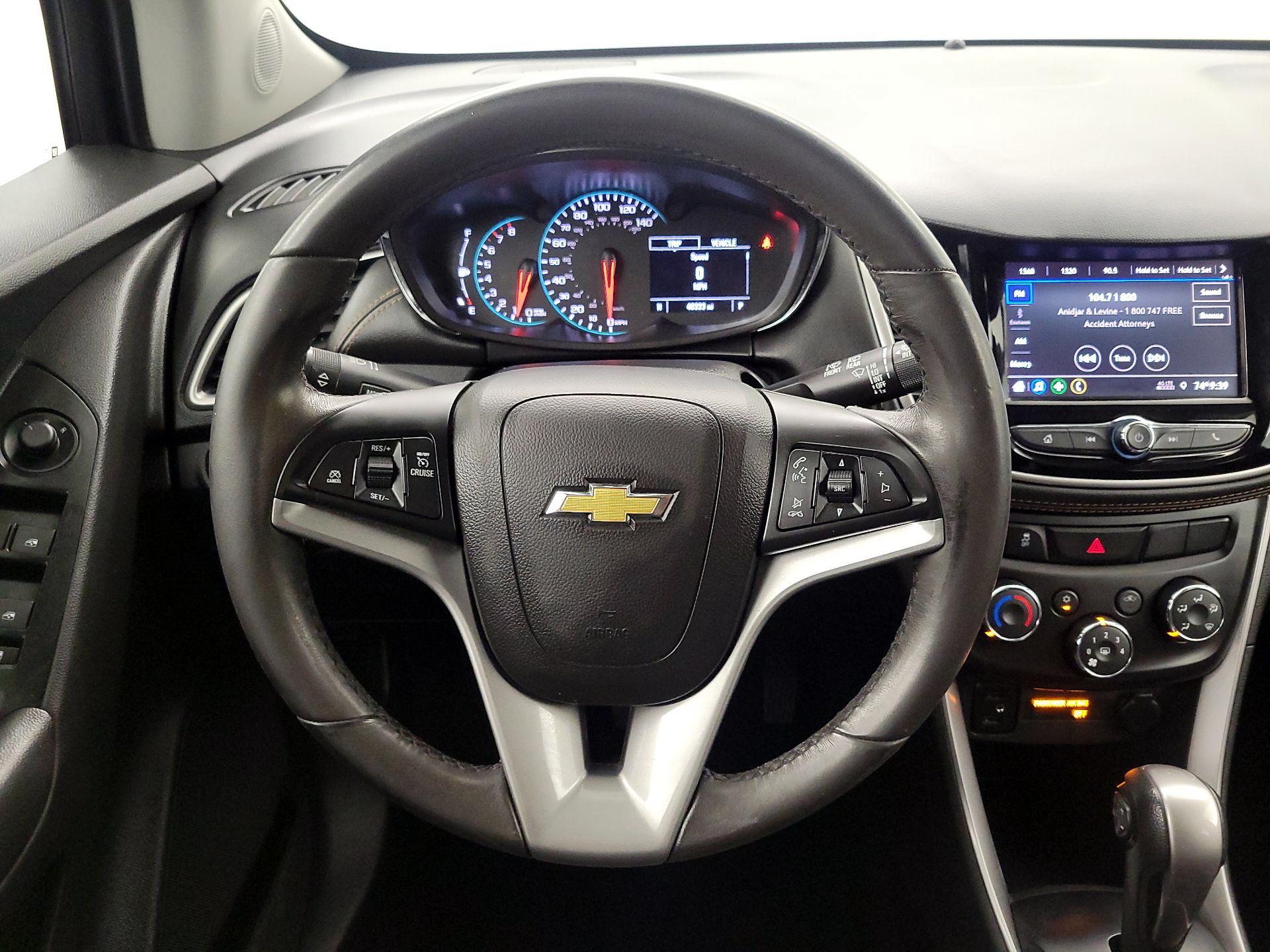 Thumbnail: 2022 Chevrolet Trax - 10