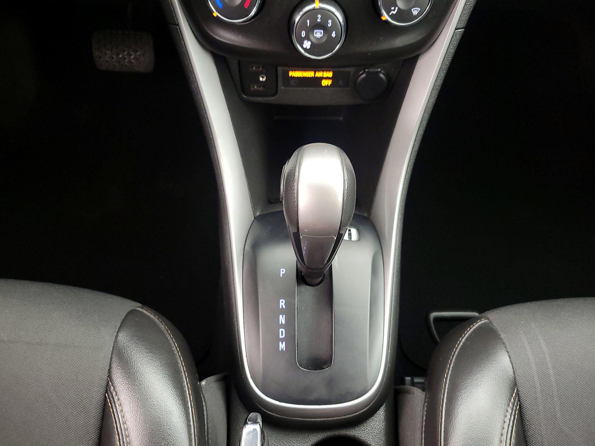 Thumbnail: 2022 Chevrolet Trax - 17