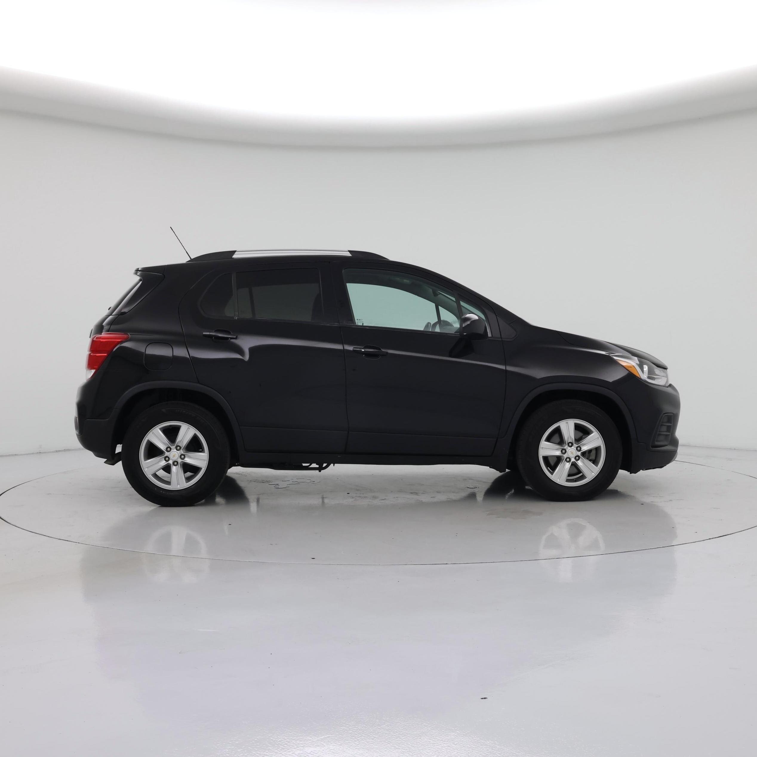 Thumbnail: 2022 Chevrolet Trax - 7