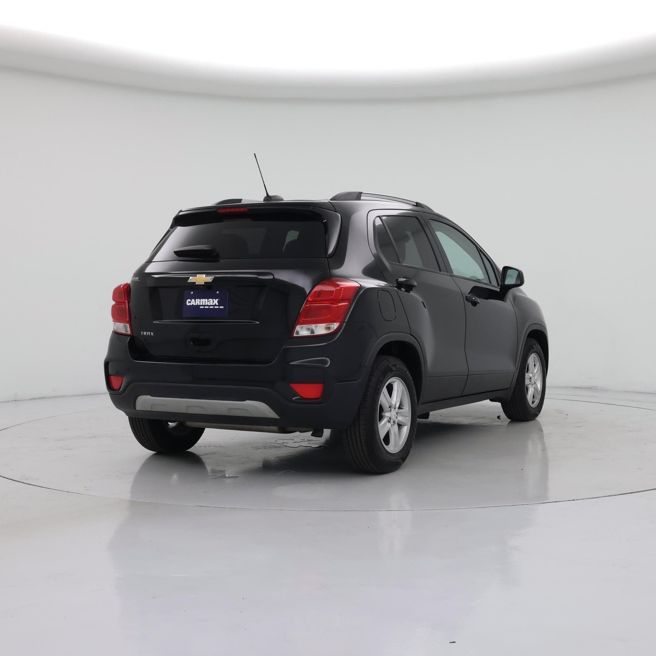 Thumbnail: 2022 Chevrolet Trax - 8
