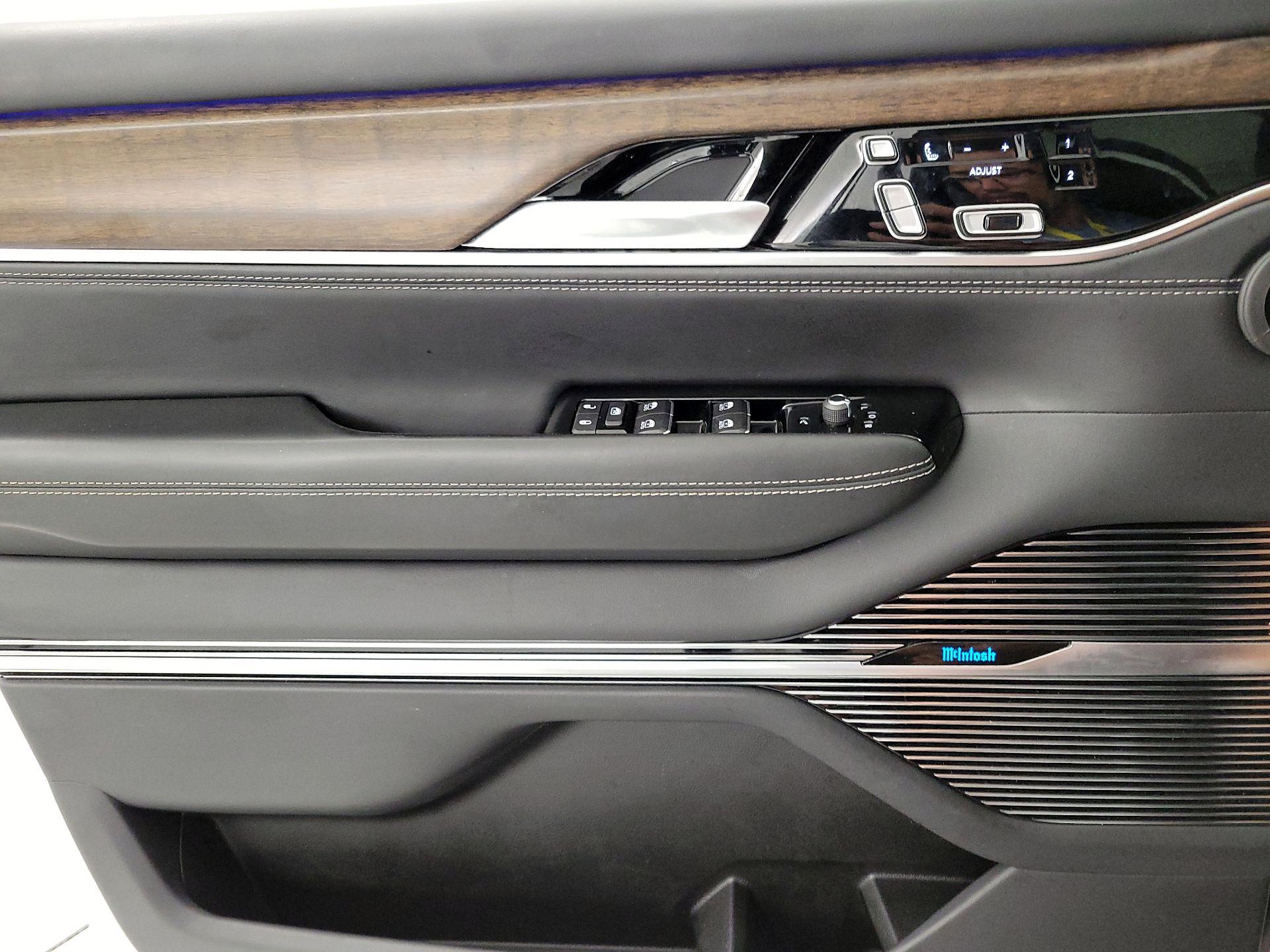 Thumbnail: 2023 Jeep Grand Wagoneer - 12