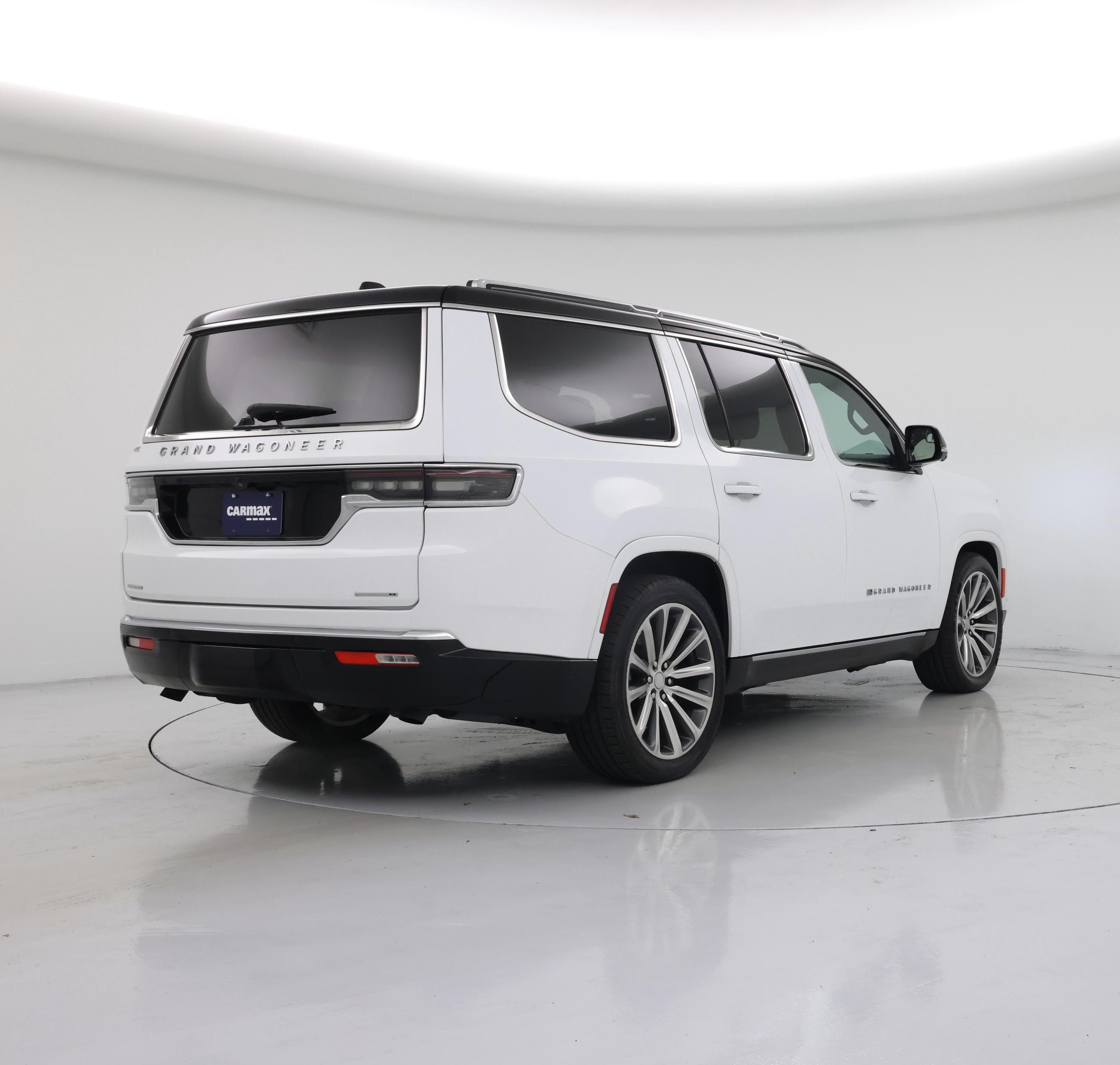 Thumbnail: 2023 Jeep Grand Wagoneer - 8