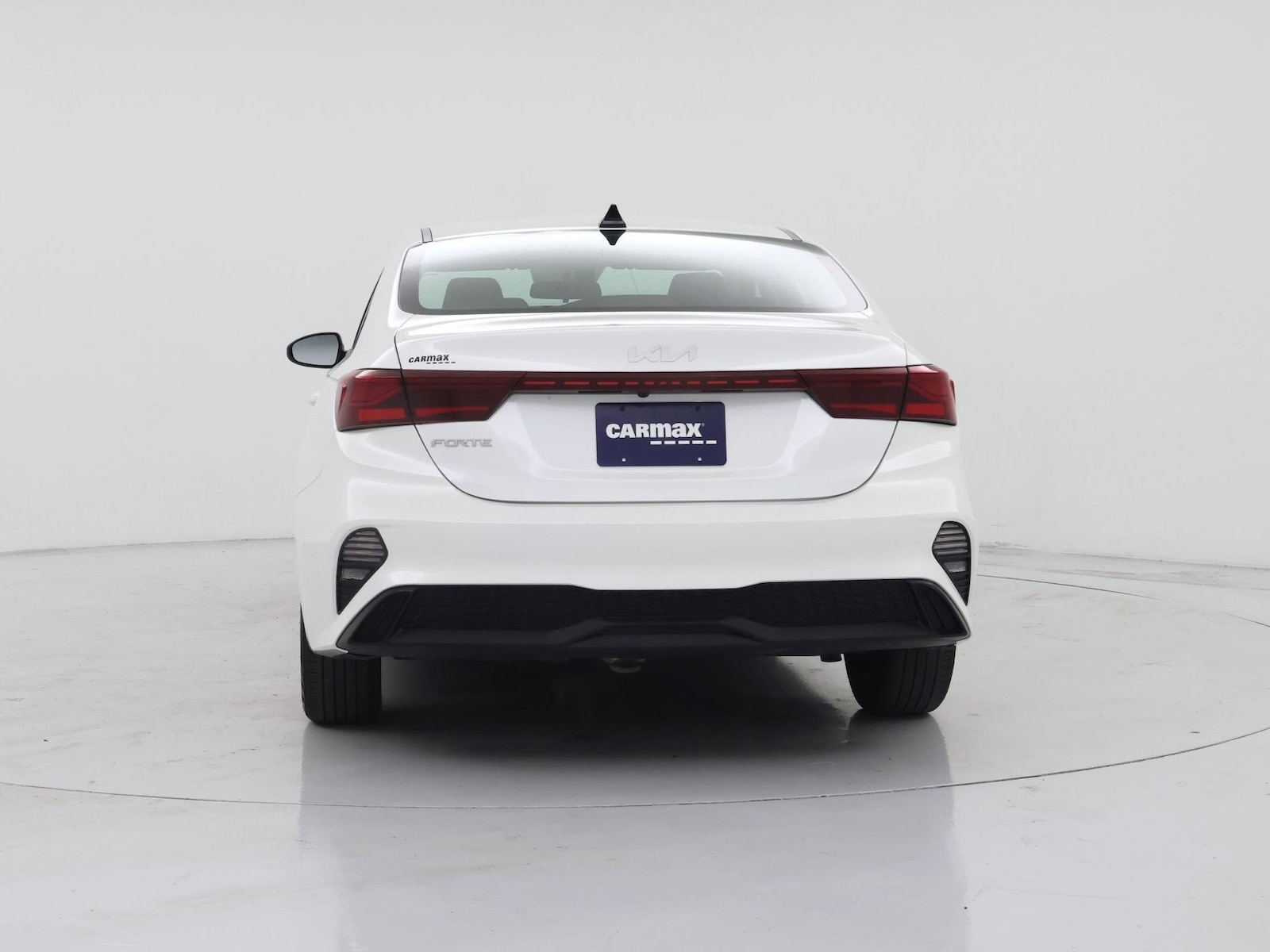 2024 Kia Forte LXS - Photo 7