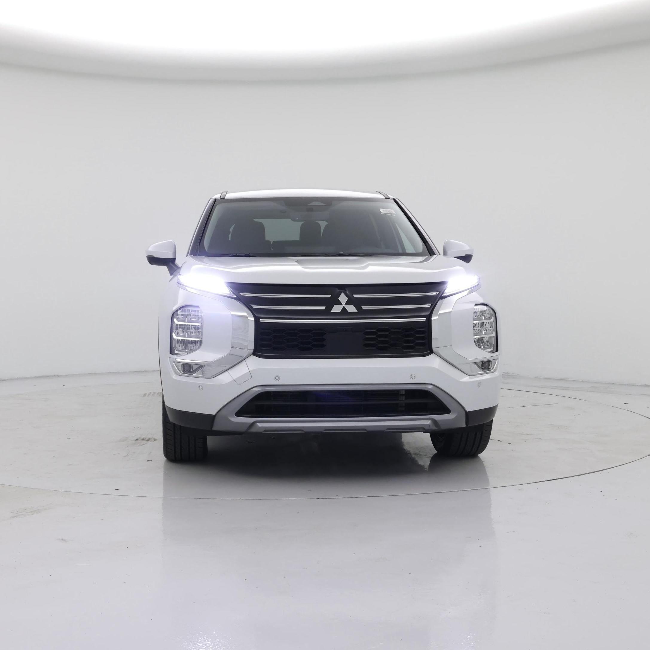 Thumbnail: 2025 Mitsubishi Outlander - 5