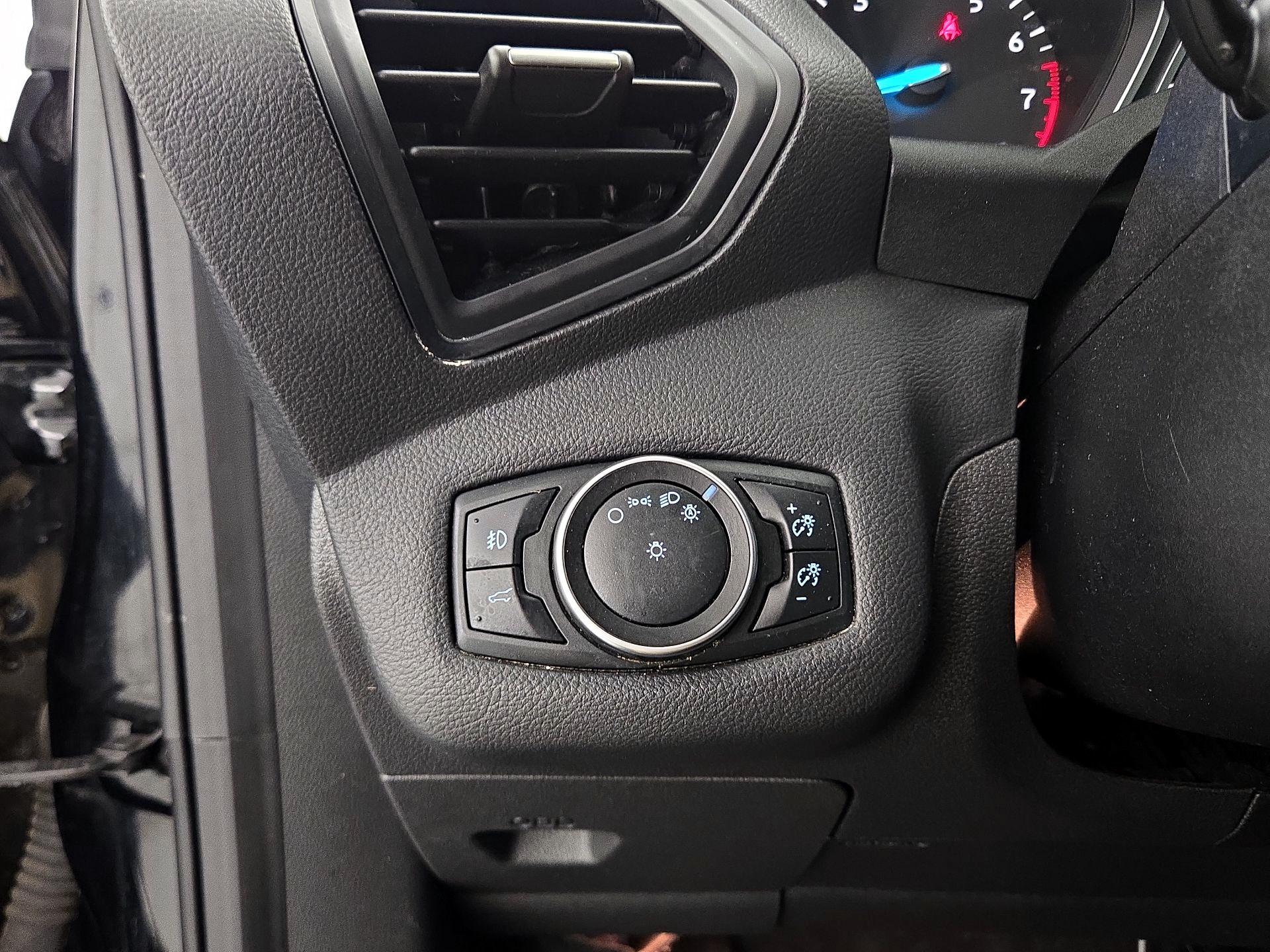 Thumbnail: 2017 Ford Escape - 13