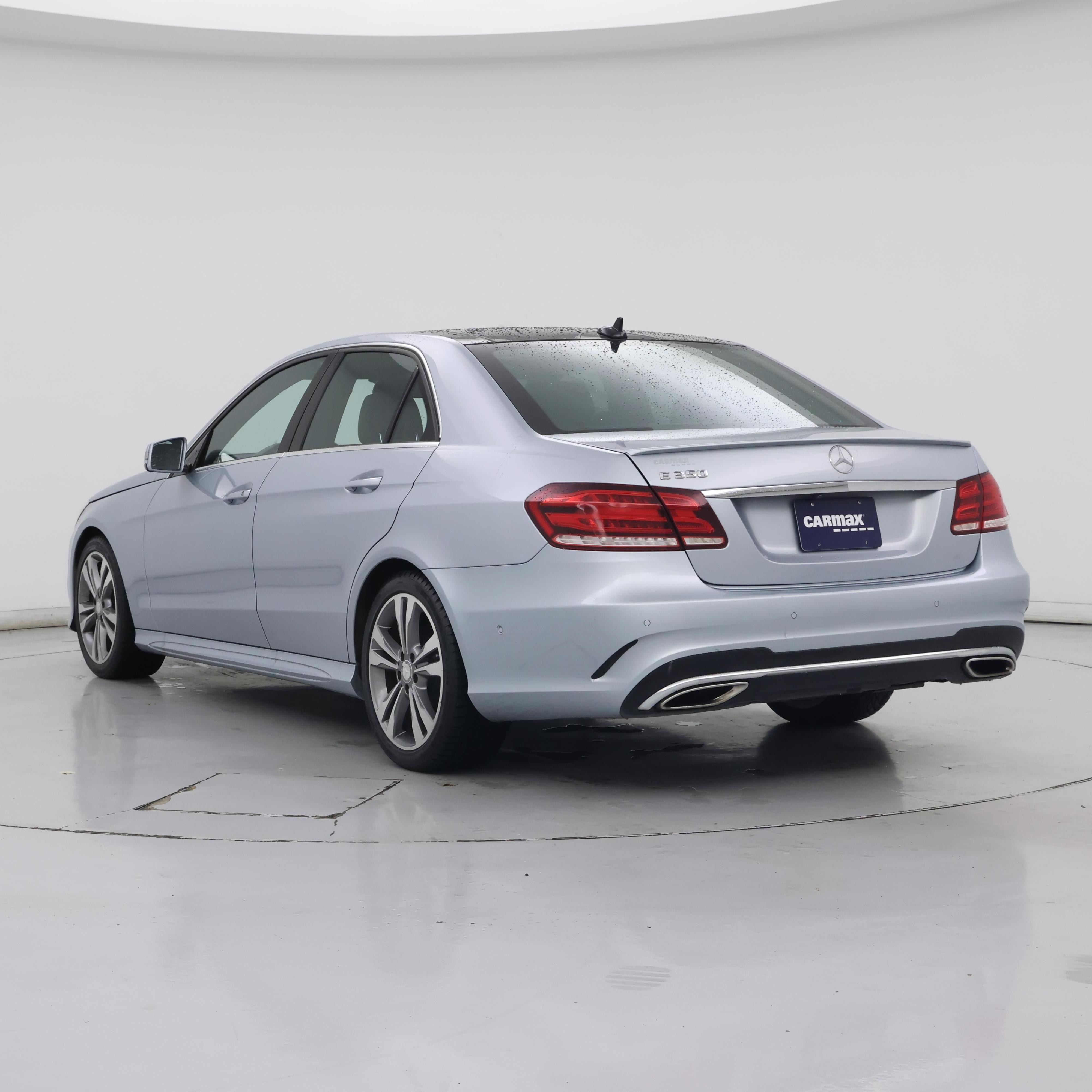 Thumbnail: 2016 Mercedes-Benz E-Class - 2