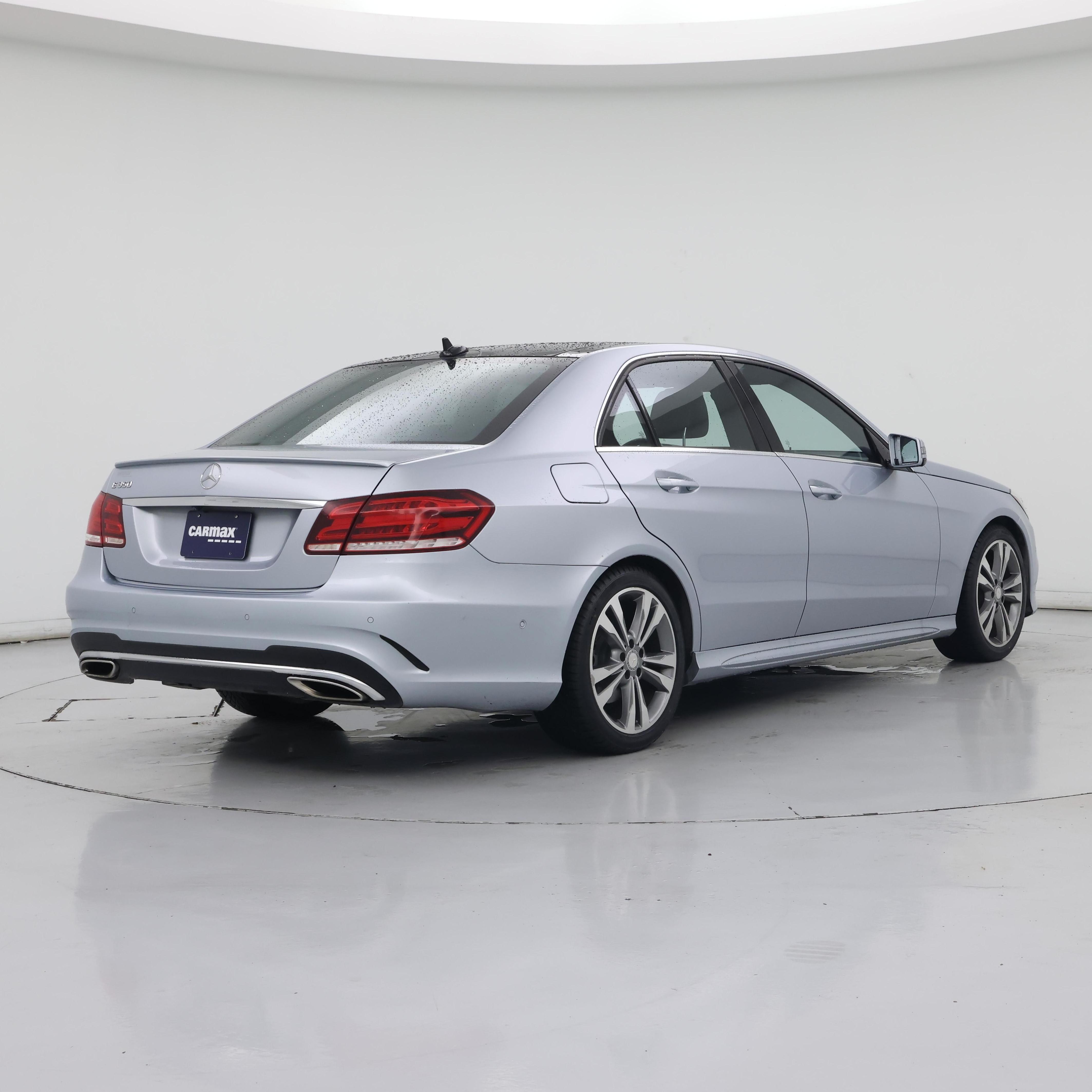 Thumbnail: 2016 Mercedes-Benz E-Class - 8
