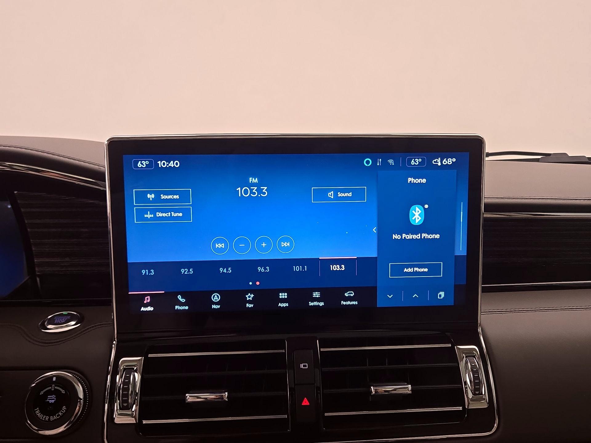 Thumbnail: 2022 Lincoln Navigator - 16