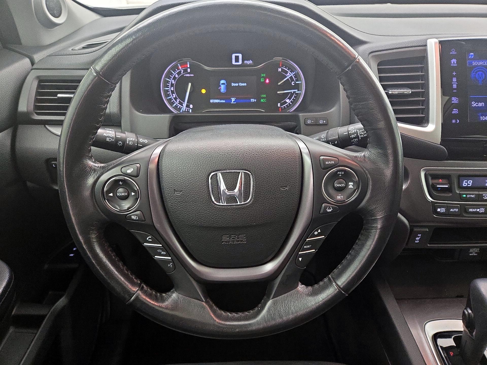 Thumbnail: 2018 Honda Pilot - 10