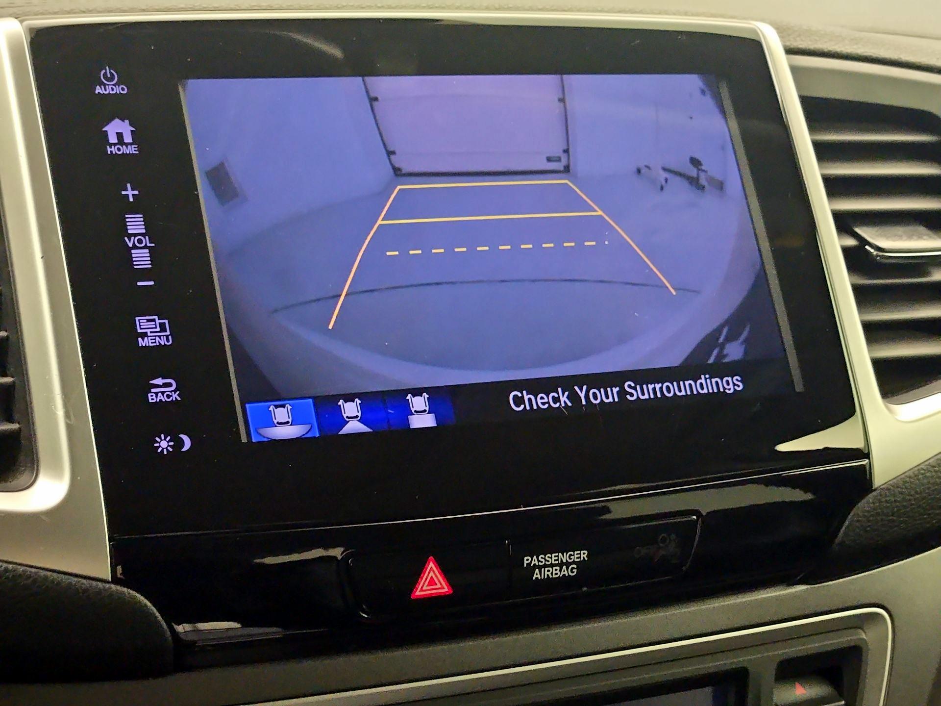 Thumbnail: 2018 Honda Pilot - 14