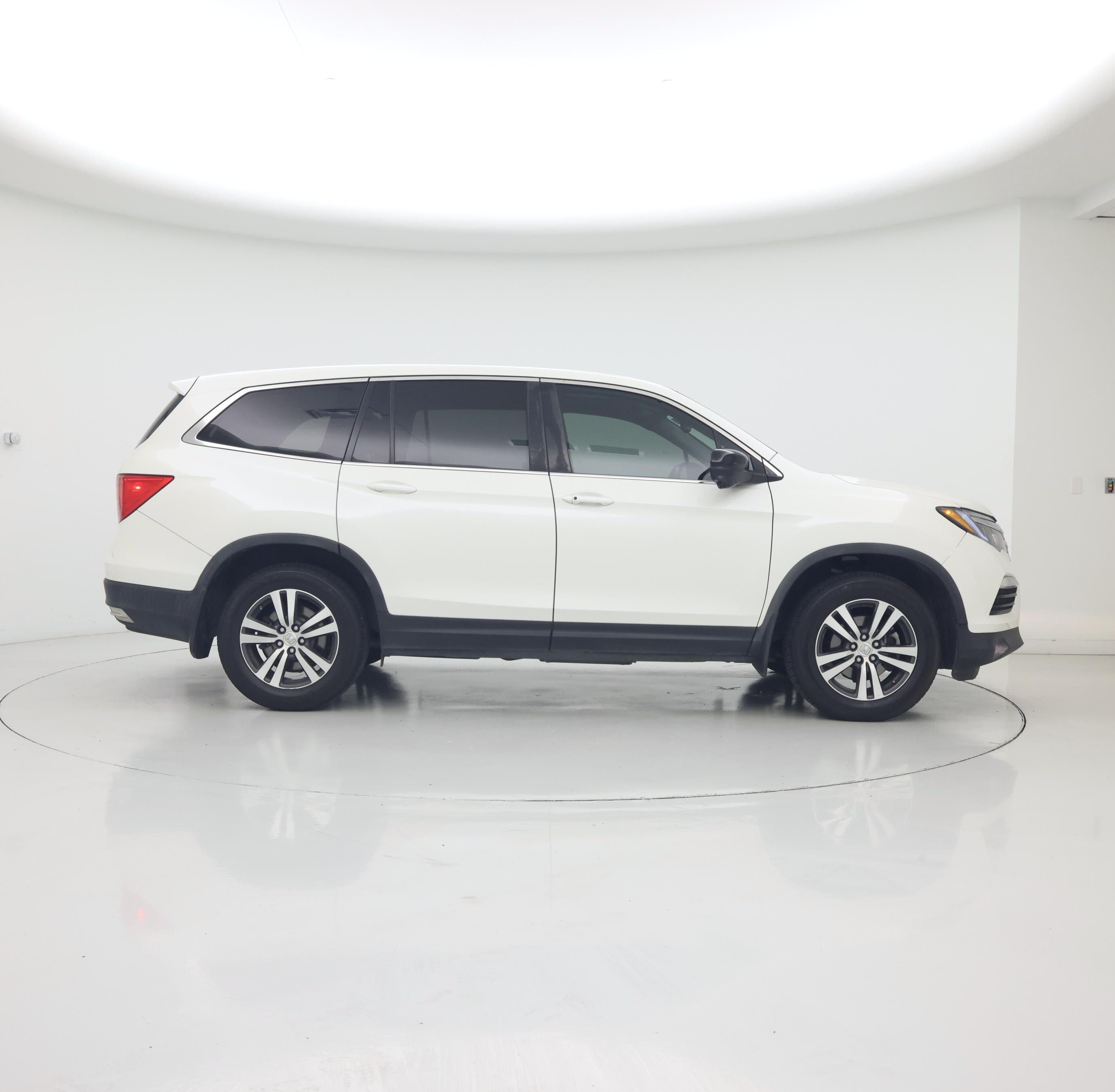Thumbnail: 2018 Honda Pilot - 7