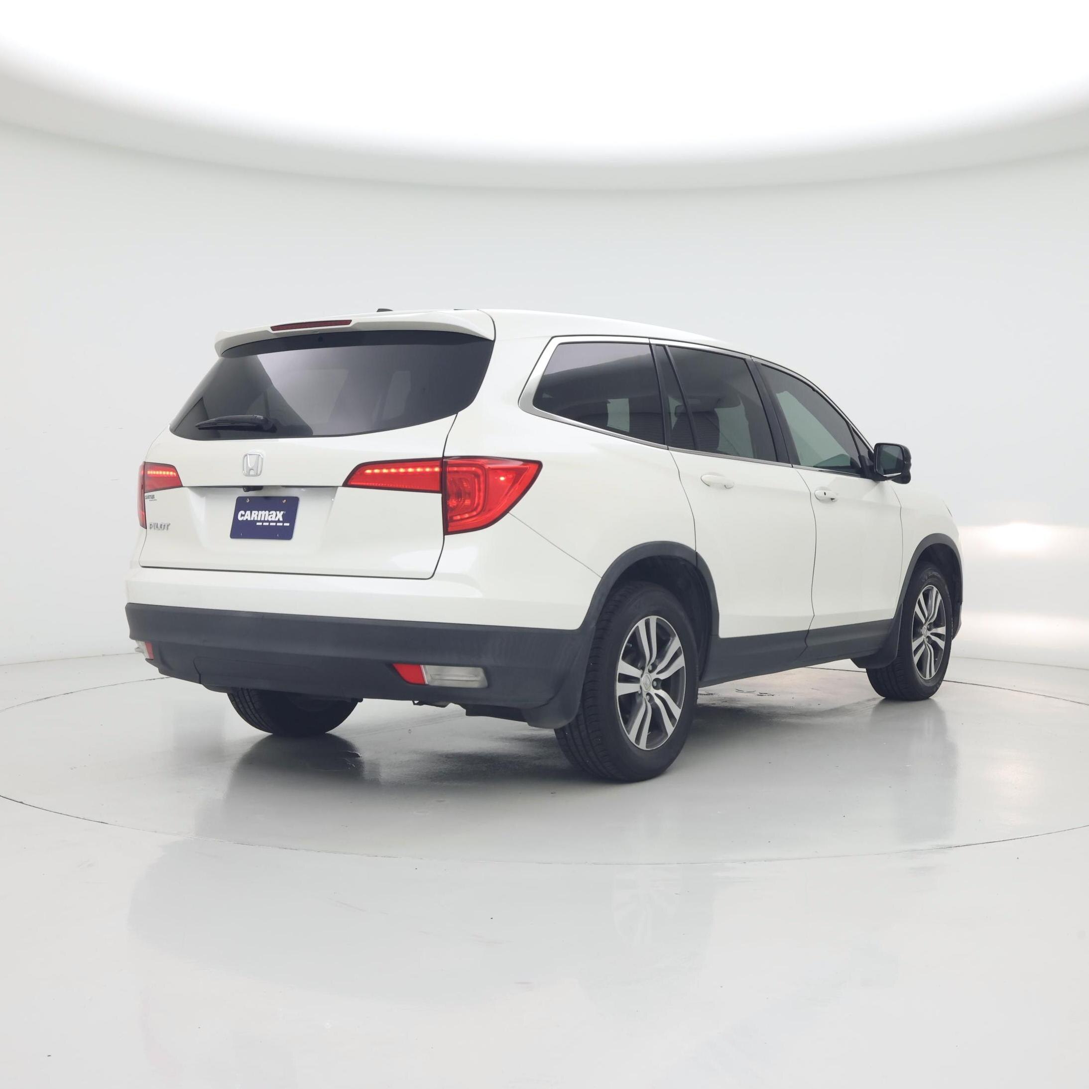 Thumbnail: 2018 Honda Pilot - 8