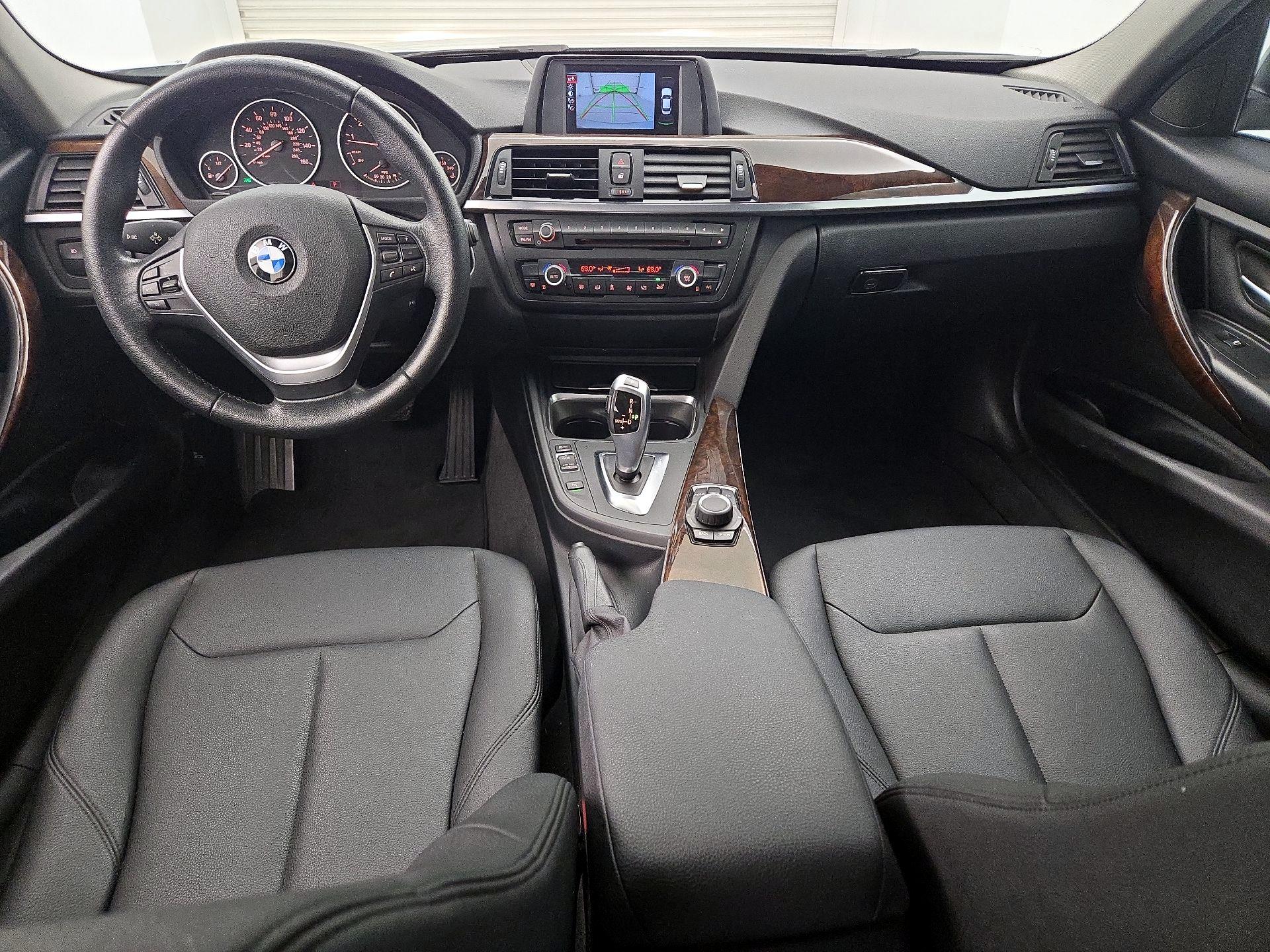 Thumbnail: 2015 BMW 3 Series - 9