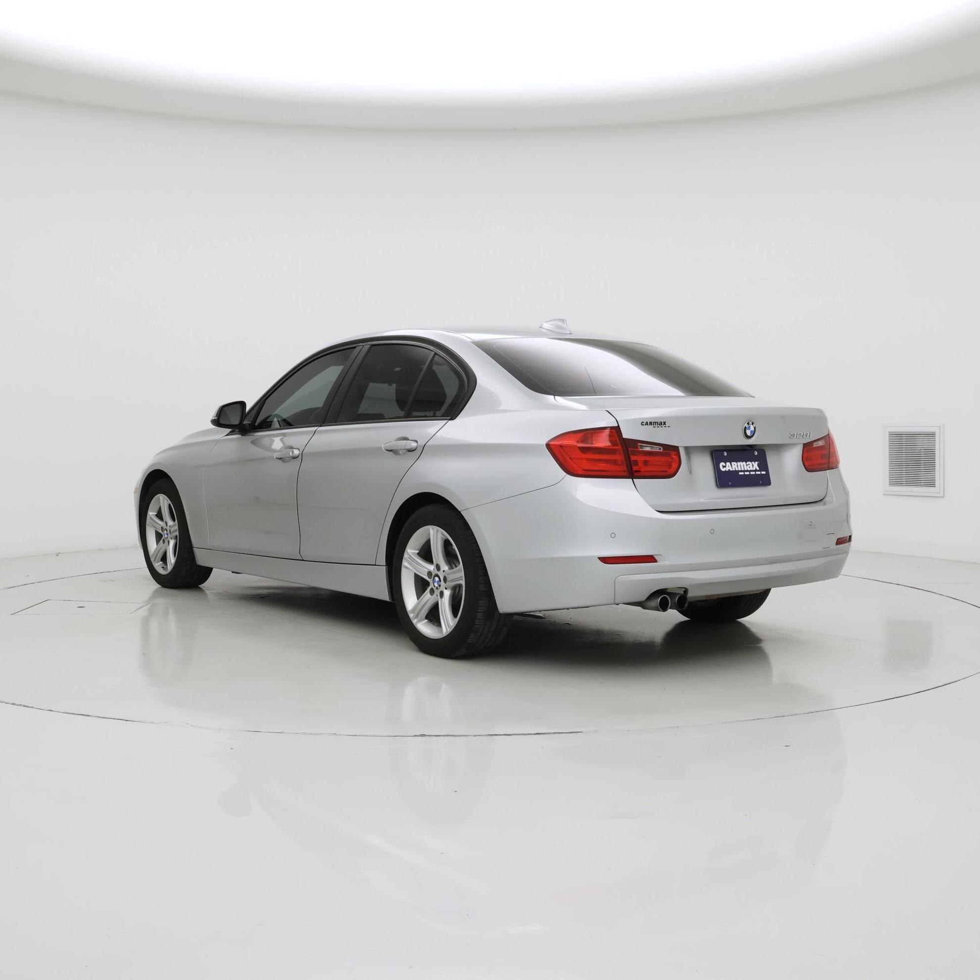 Thumbnail: 2015 BMW 3 Series - 2