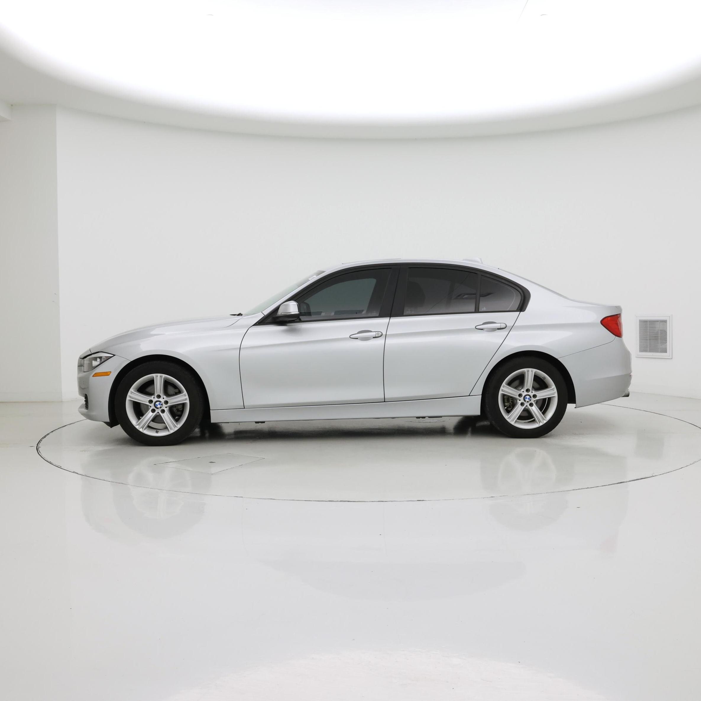 Thumbnail: 2015 BMW 3 Series - 3