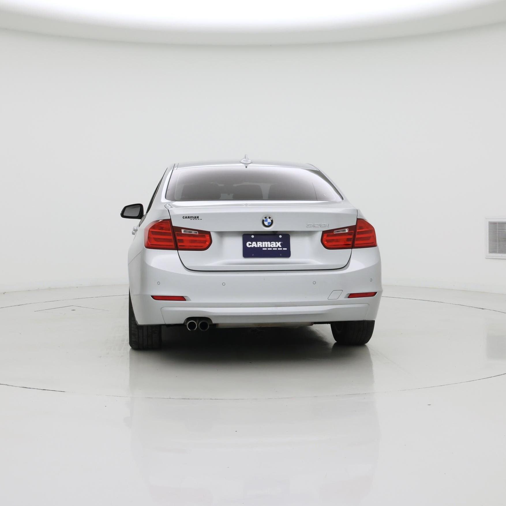 Thumbnail: 2015 BMW 3 Series - 6