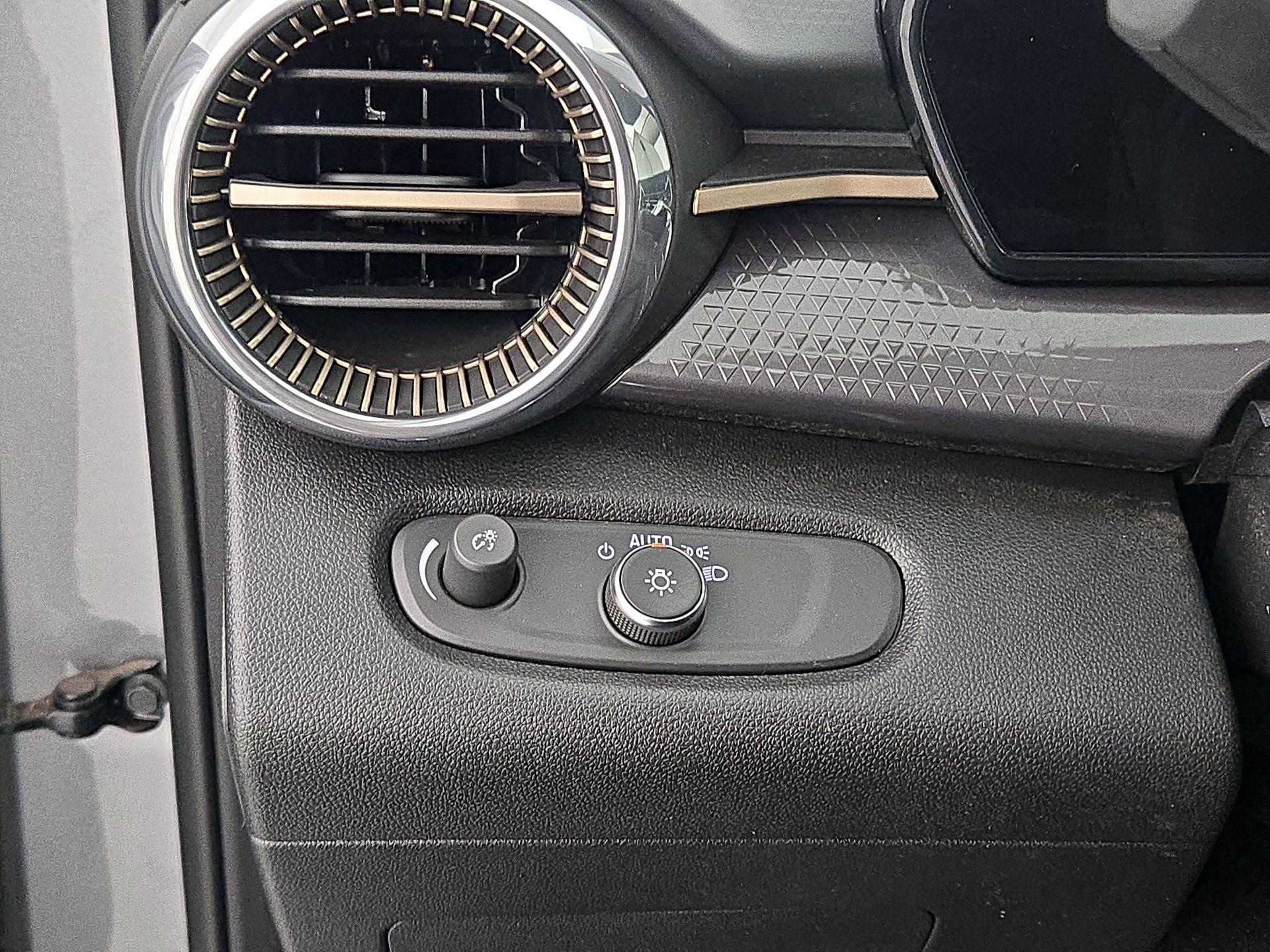 Thumbnail: 2025 Chevrolet Trax - 13