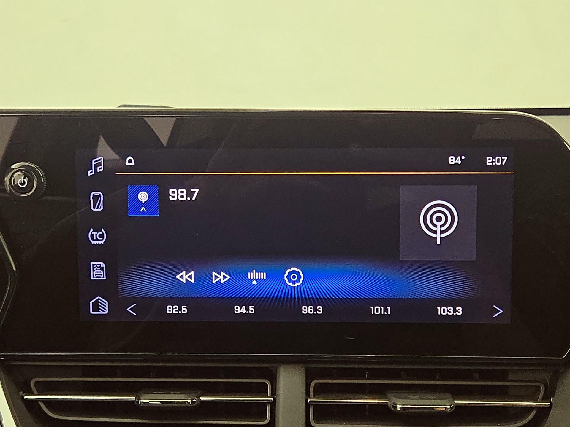 Thumbnail: 2025 Chevrolet Trax - 15